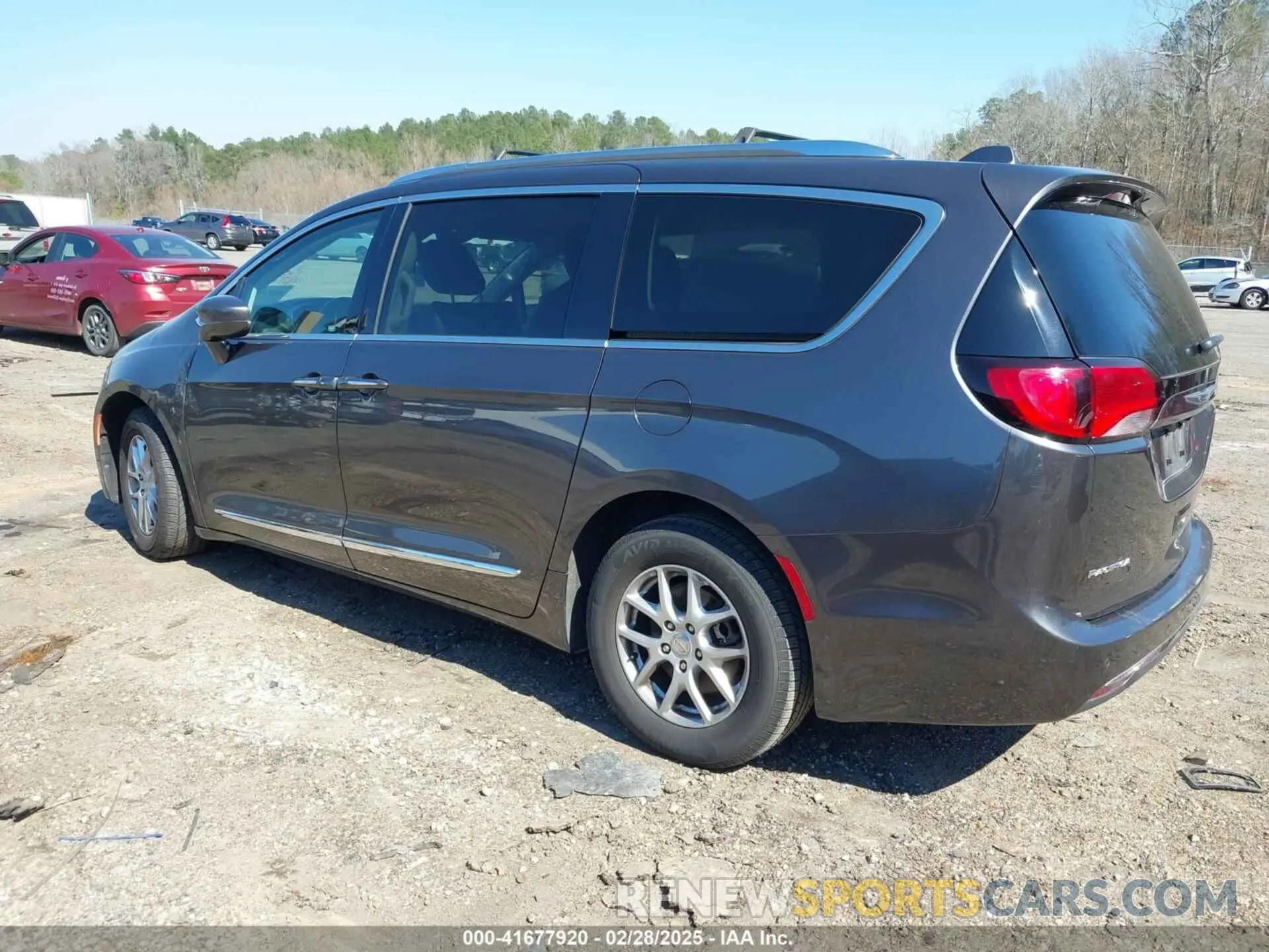 3 Photograph of a damaged car 2C4RC1BG6LR269130 CHRYSLER PACIFICA 2020