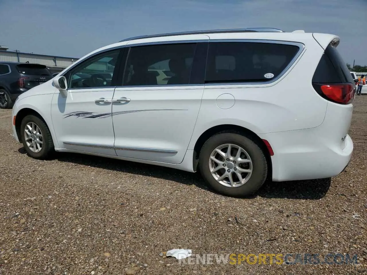 2 Photograph of a damaged car 2C4RC1BG7LR125909 CHRYSLER PACIFICA 2020
