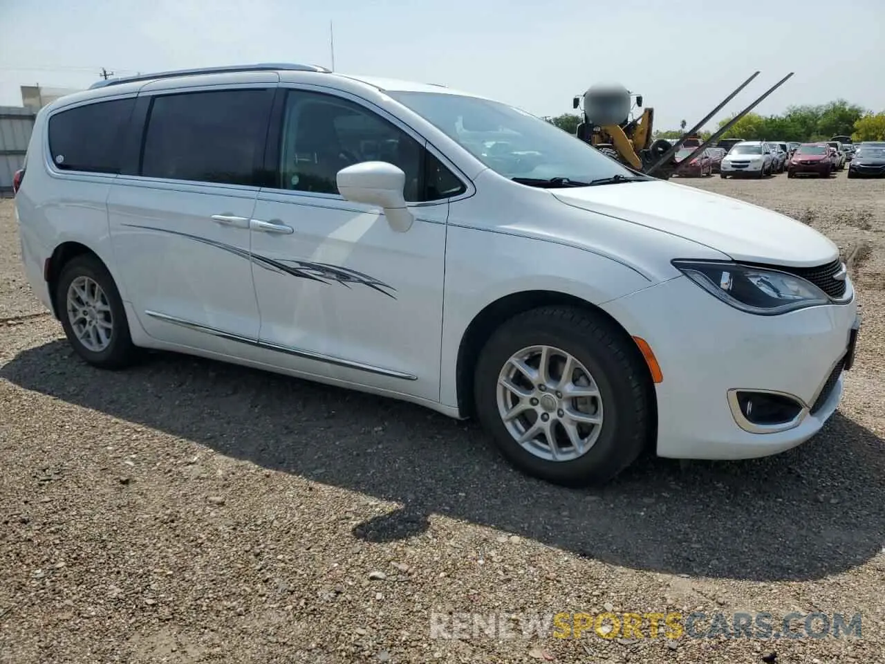 4 Photograph of a damaged car 2C4RC1BG7LR125909 CHRYSLER PACIFICA 2020