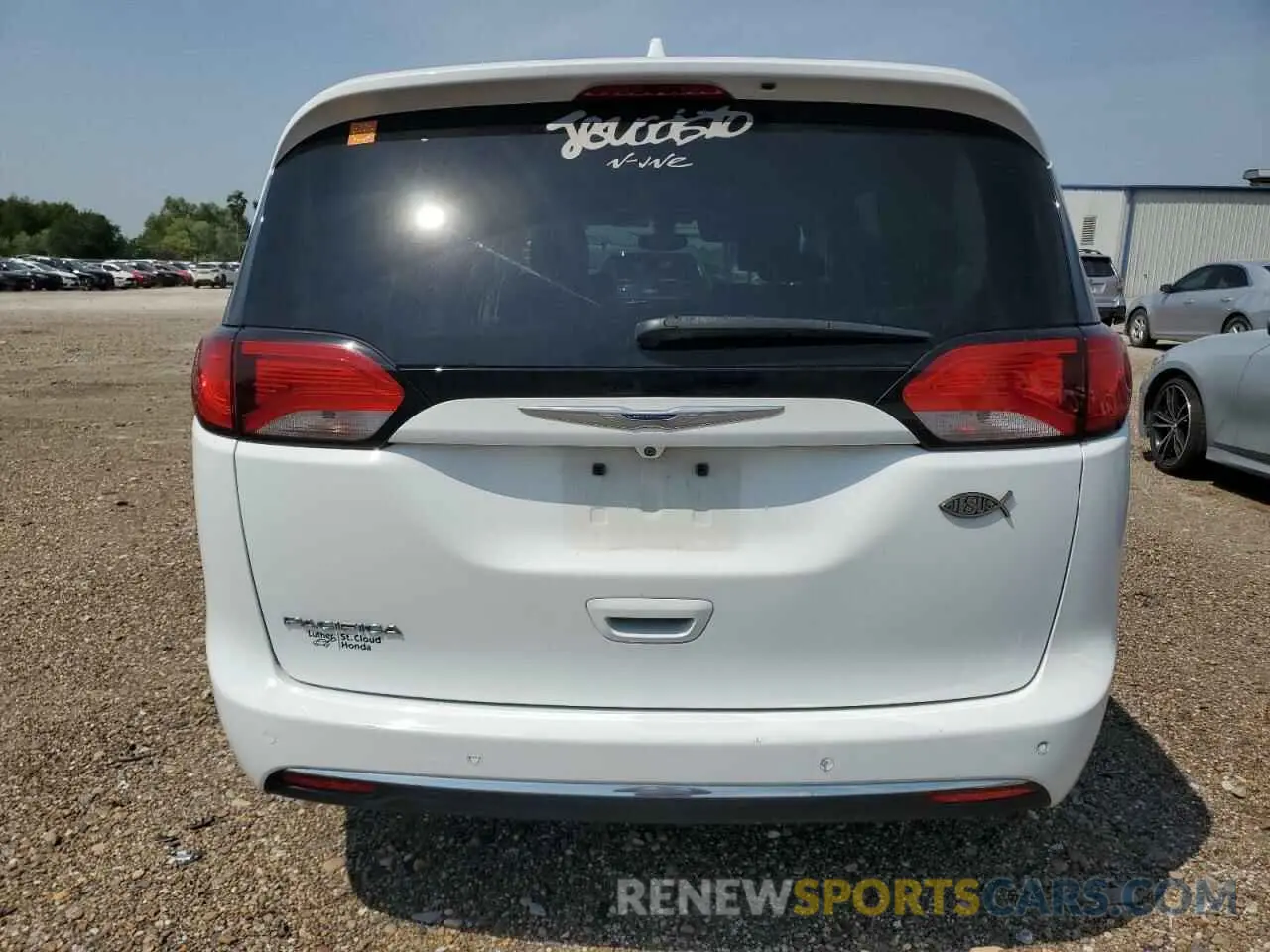 6 Photograph of a damaged car 2C4RC1BG7LR125909 CHRYSLER PACIFICA 2020