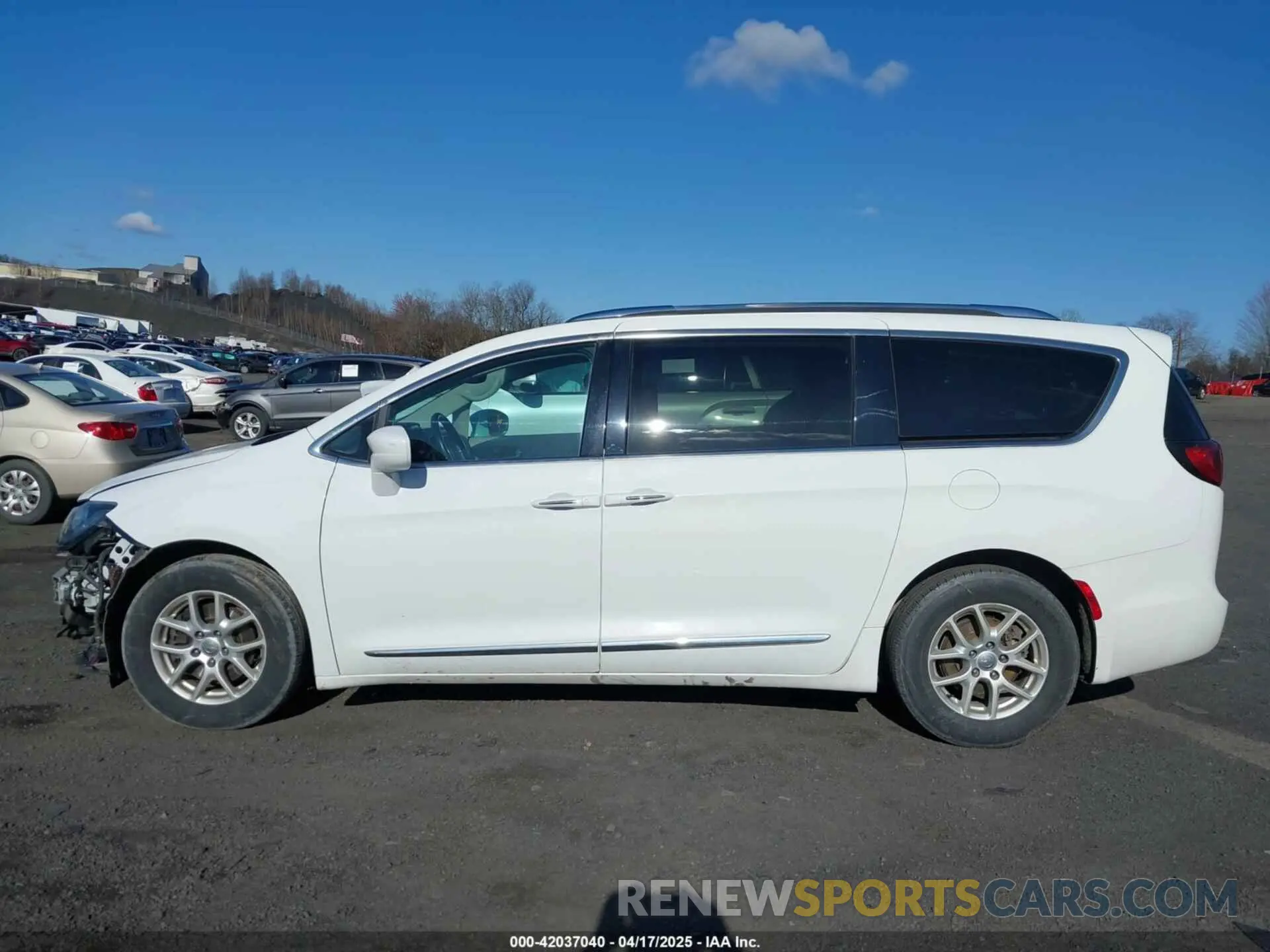 14 Photograph of a damaged car 2C4RC1BG7LR139258 CHRYSLER PACIFICA 2020