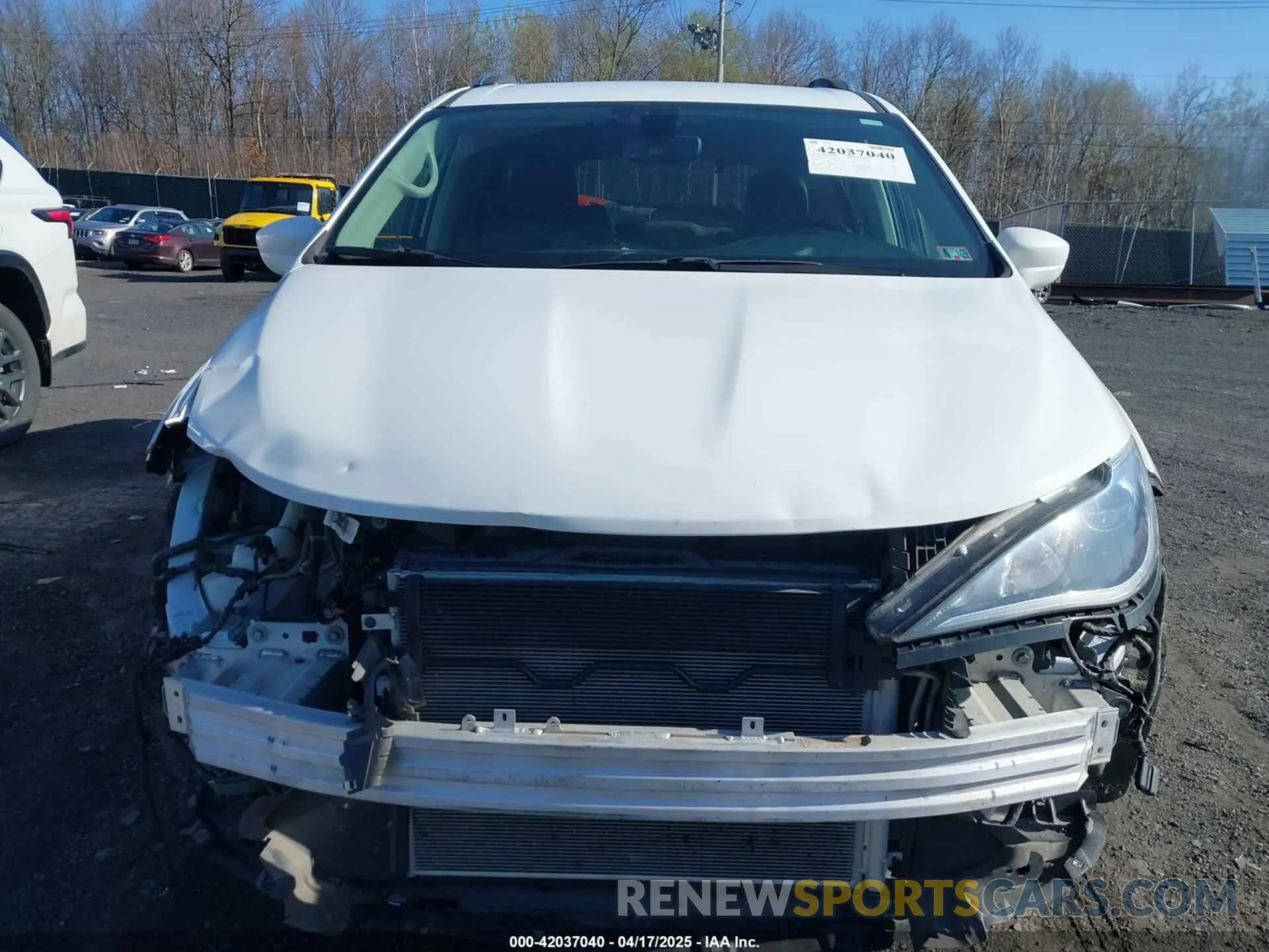 6 Photograph of a damaged car 2C4RC1BG7LR139258 CHRYSLER PACIFICA 2020