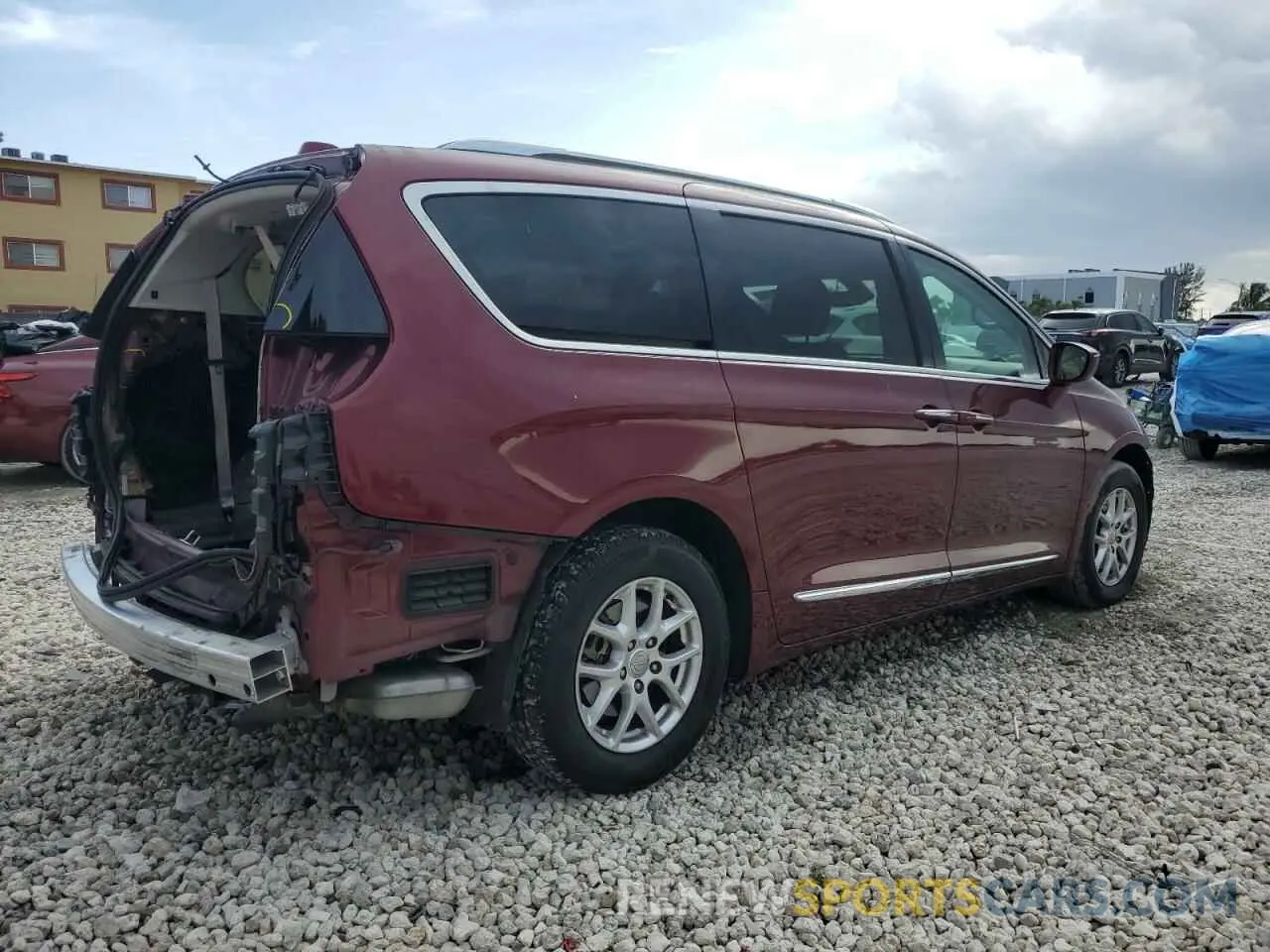 3 Photograph of a damaged car 2C4RC1BG7LR234063 CHRYSLER PACIFICA 2020