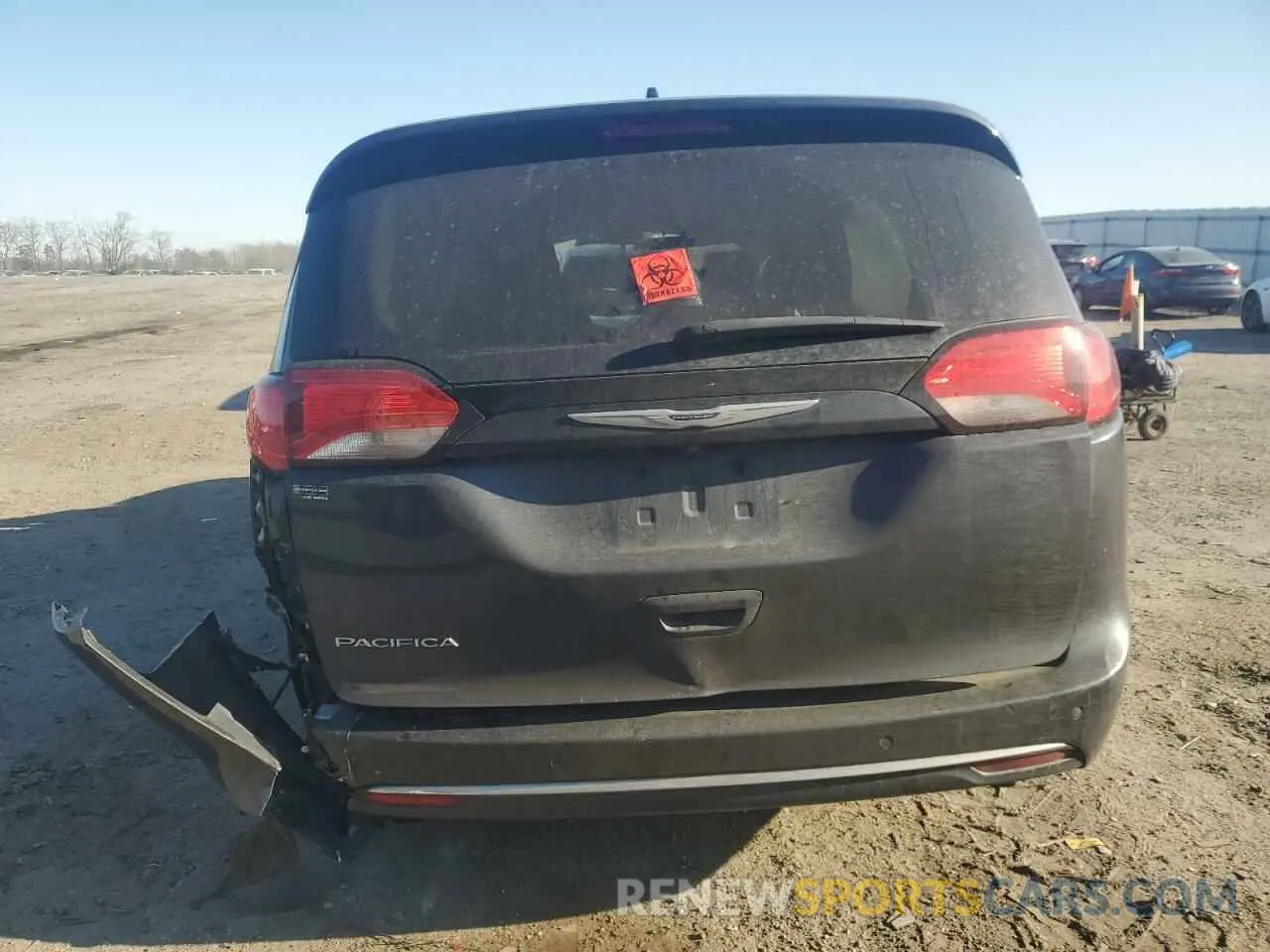 6 Photograph of a damaged car 2C4RC1BG7LR275552 CHRYSLER PACIFICA 2020