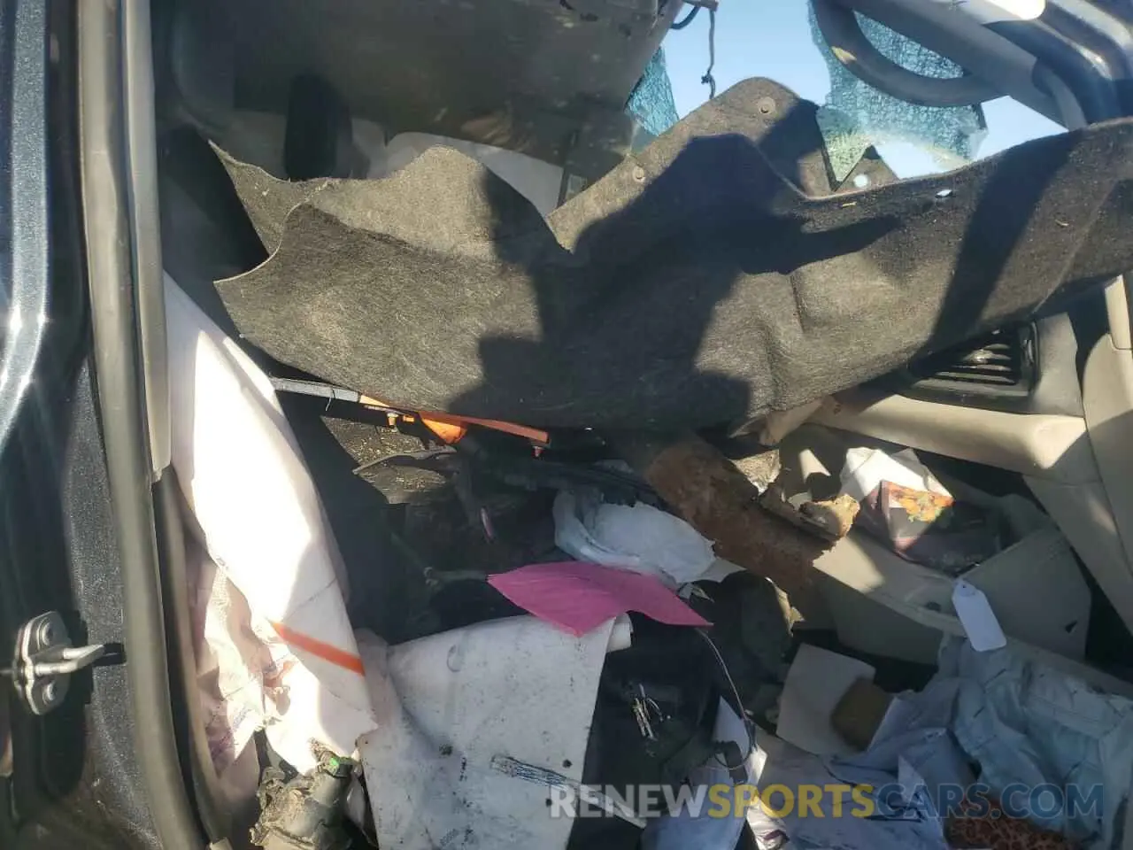 7 Photograph of a damaged car 2C4RC1BG7LR275552 CHRYSLER PACIFICA 2020