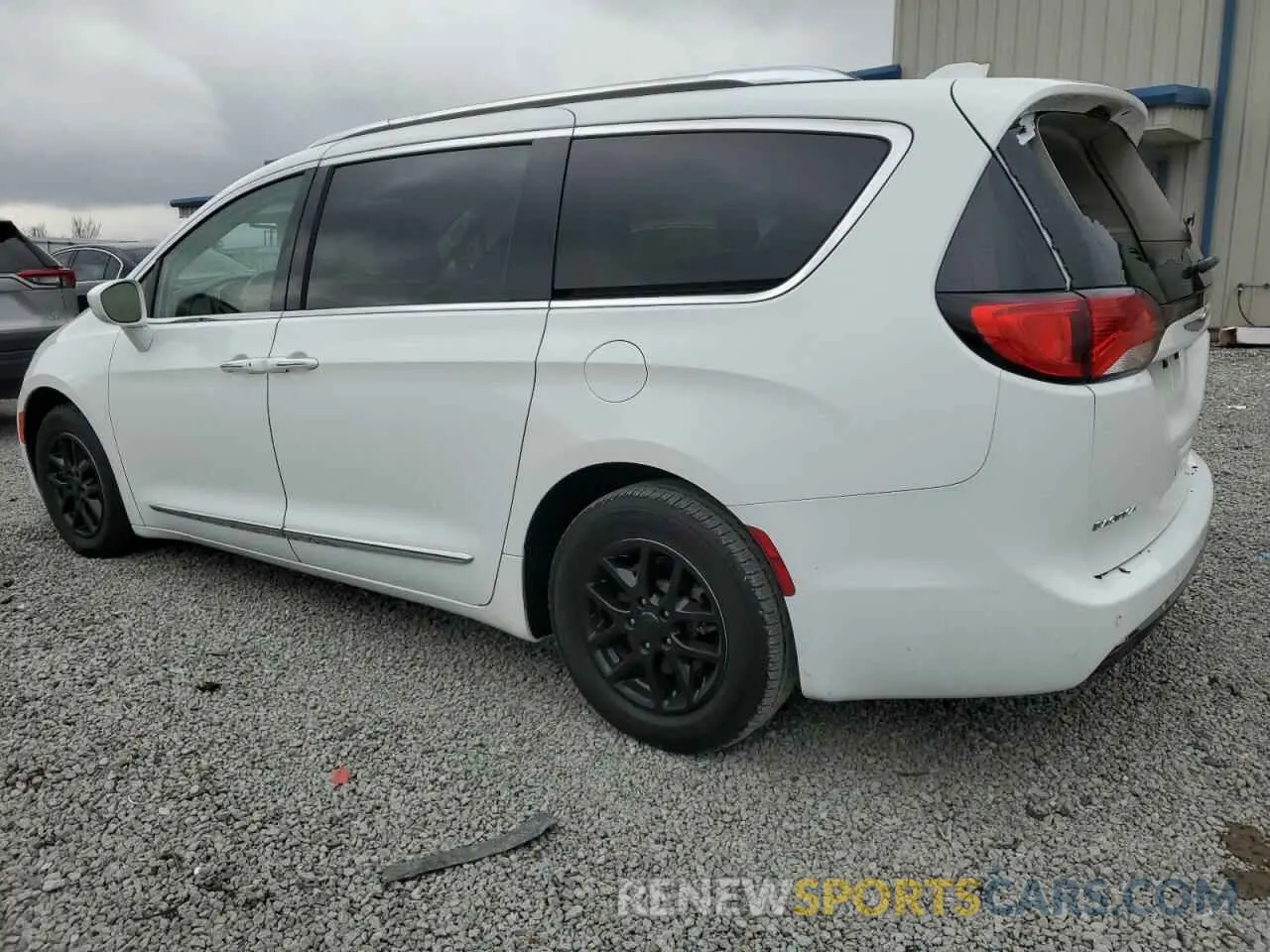 2 Photograph of a damaged car 2C4RC1BG8LR279254 CHRYSLER PACIFICA 2020