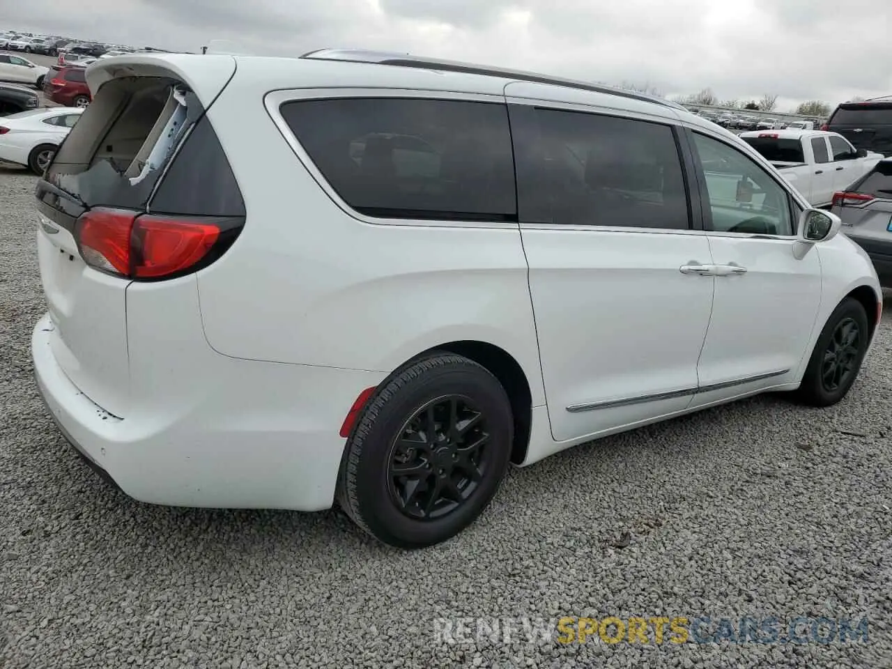 3 Photograph of a damaged car 2C4RC1BG8LR279254 CHRYSLER PACIFICA 2020