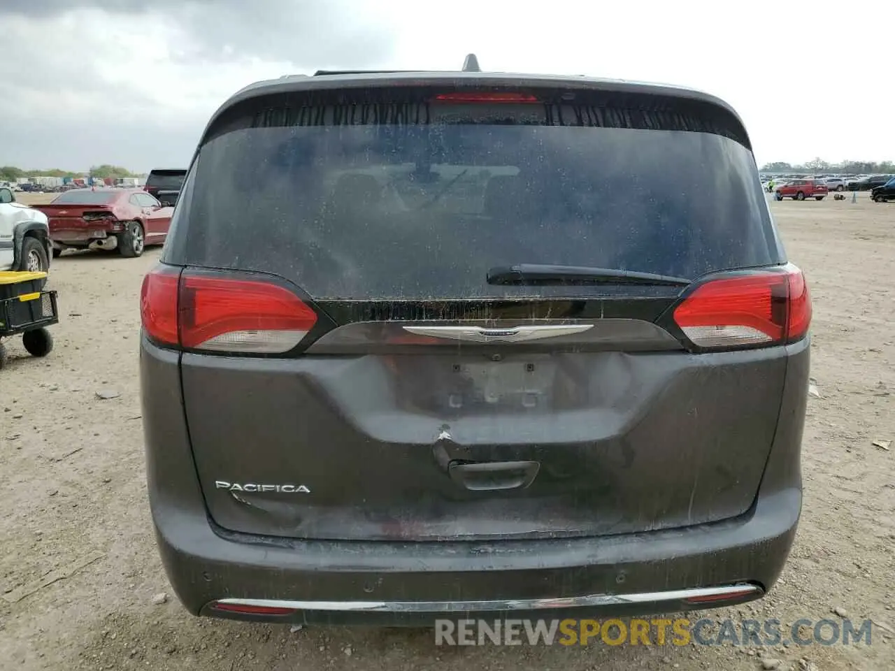6 Photograph of a damaged car 2C4RC1BG9LR133672 CHRYSLER PACIFICA 2020