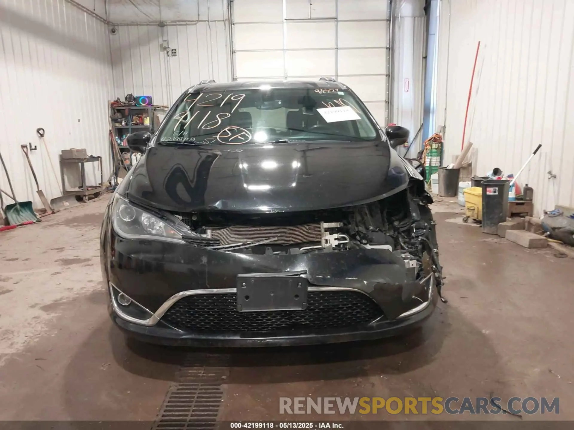 13 Photograph of a damaged car 2C4RC1BG9LR140072 CHRYSLER PACIFICA 2020