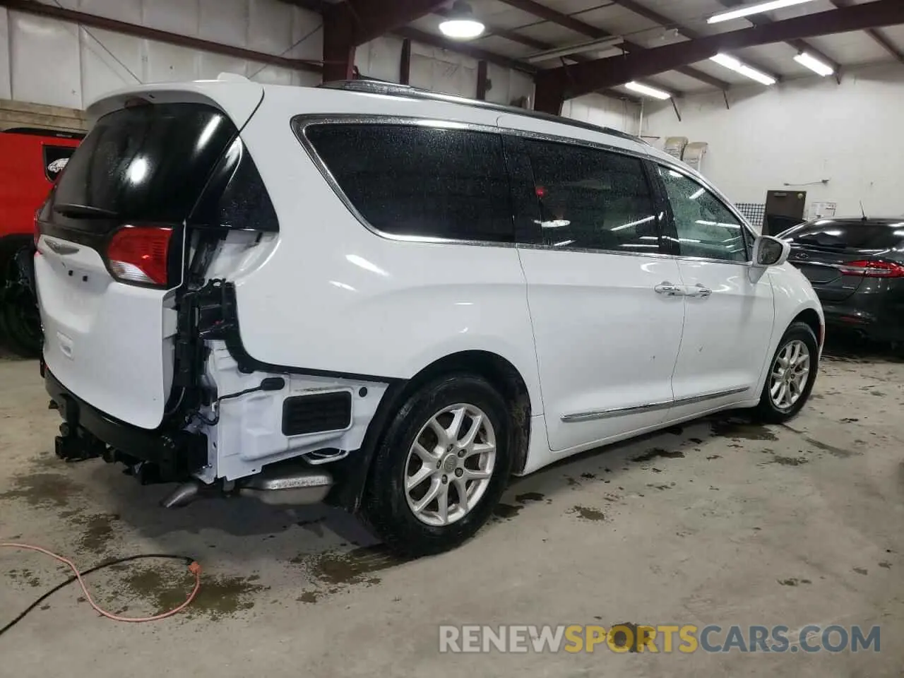 3 Photograph of a damaged car 2C4RC1BGXLR128514 CHRYSLER PACIFICA 2020