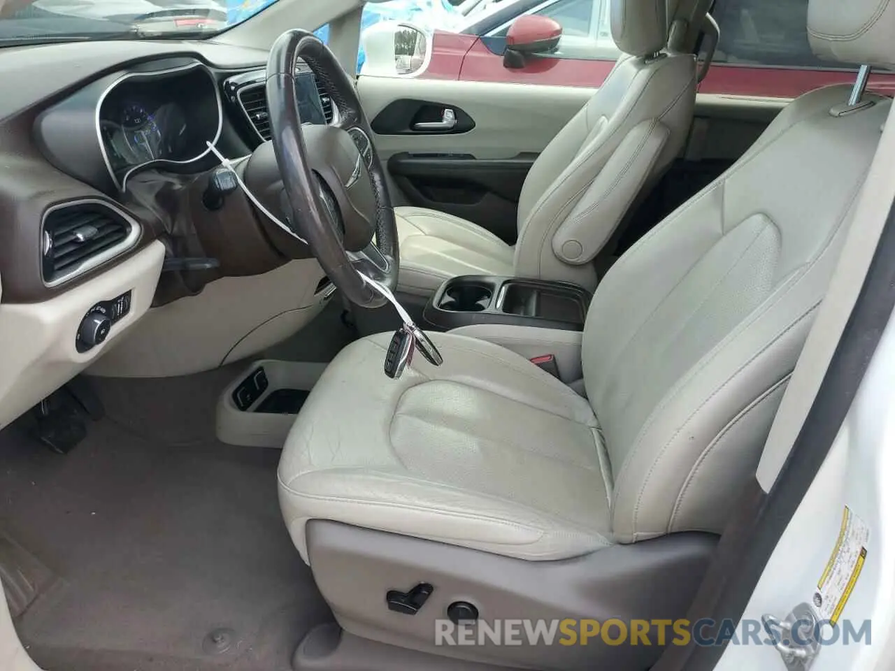 7 Photograph of a damaged car 2C4RC1BGXLR128514 CHRYSLER PACIFICA 2020