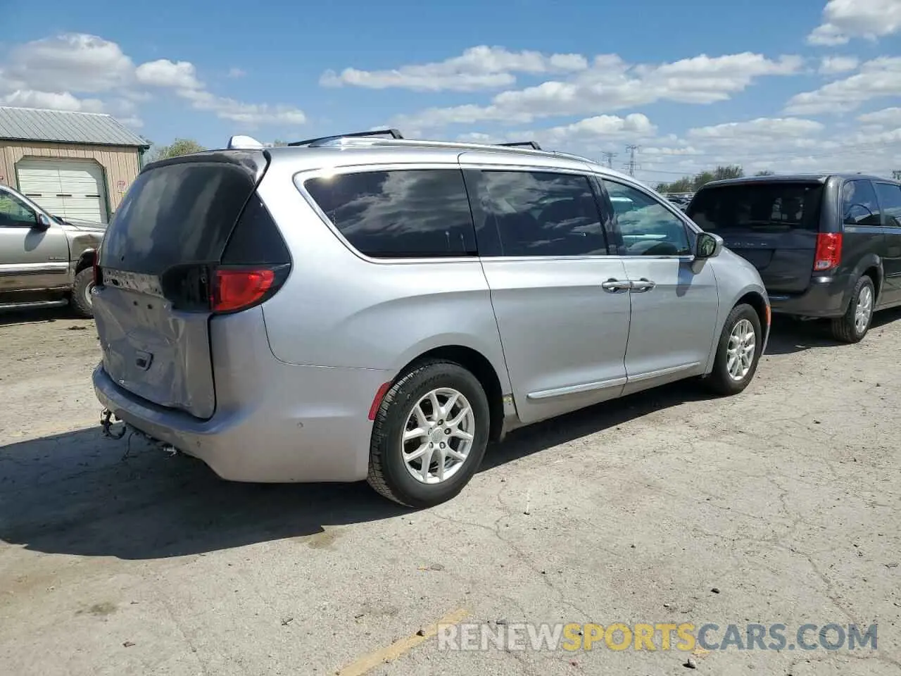 3 Photograph of a damaged car 2C4RC1BGXLR183299 CHRYSLER PACIFICA 2020