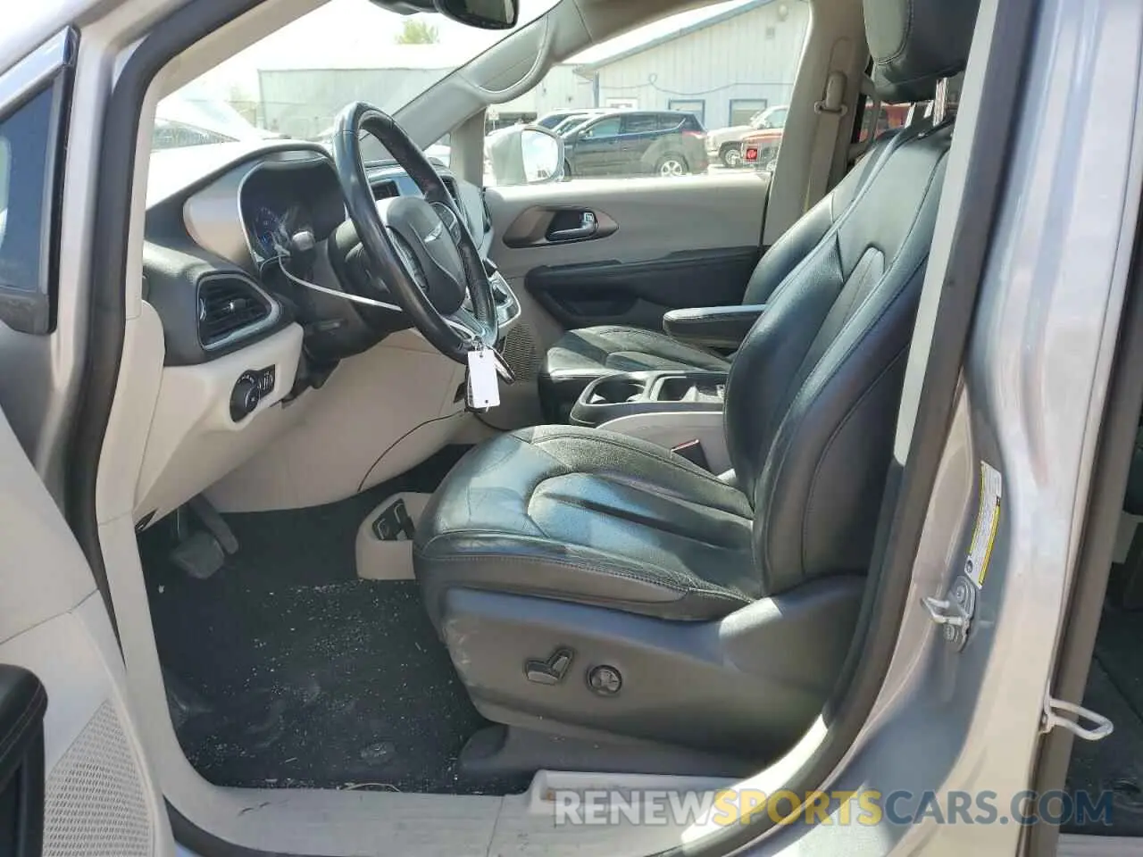 7 Photograph of a damaged car 2C4RC1BGXLR183299 CHRYSLER PACIFICA 2020