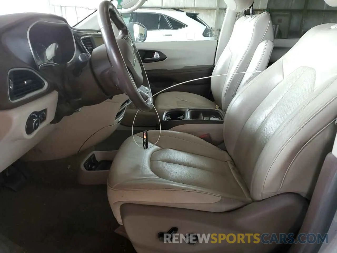 7 Photograph of a damaged car 2C4RC1BGXLR211182 CHRYSLER PACIFICA 2020
