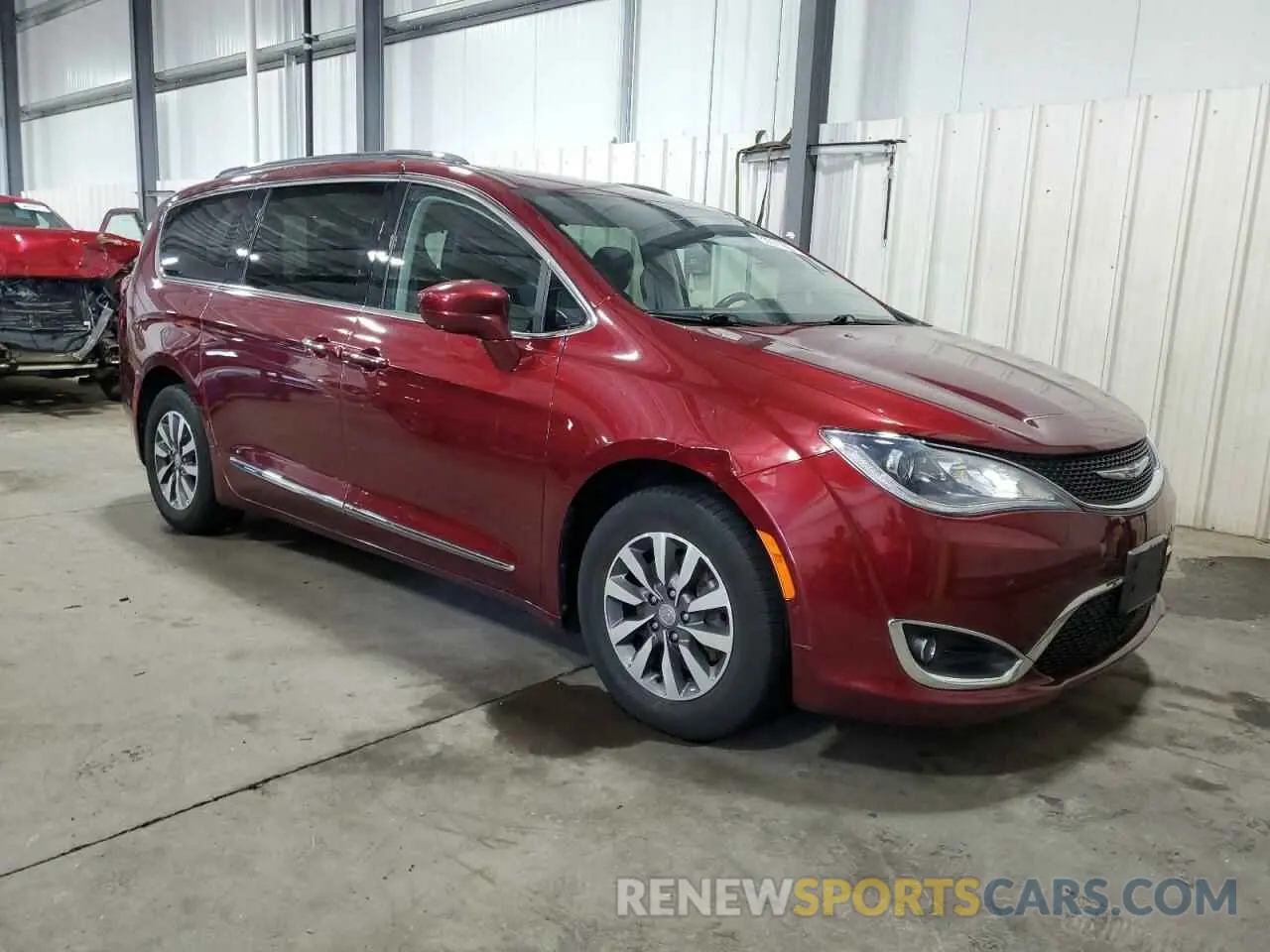 4 Photograph of a damaged car 2C4RC1EG0LR203636 CHRYSLER PACIFICA 2020