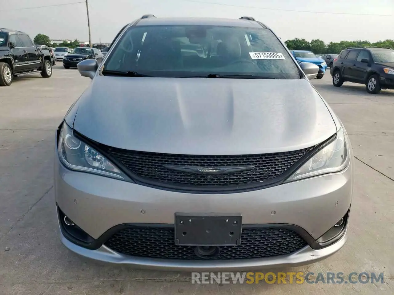 5 Photograph of a damaged car 2C4RC1EG0LR238273 CHRYSLER PACIFICA 2020