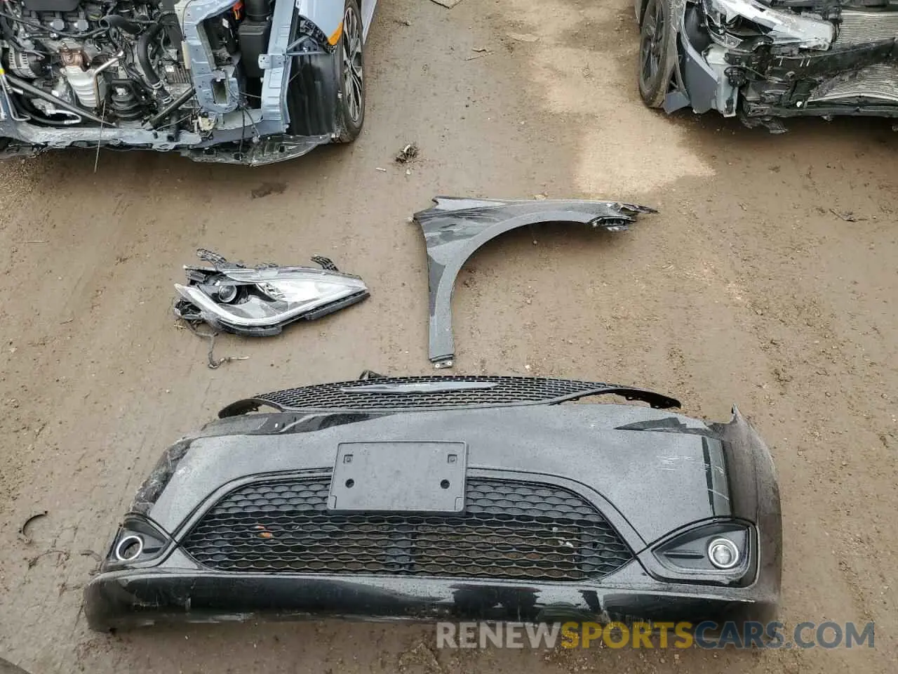13 Photograph of a damaged car 2C4RC1EG0LR286825 CHRYSLER PACIFICA 2020