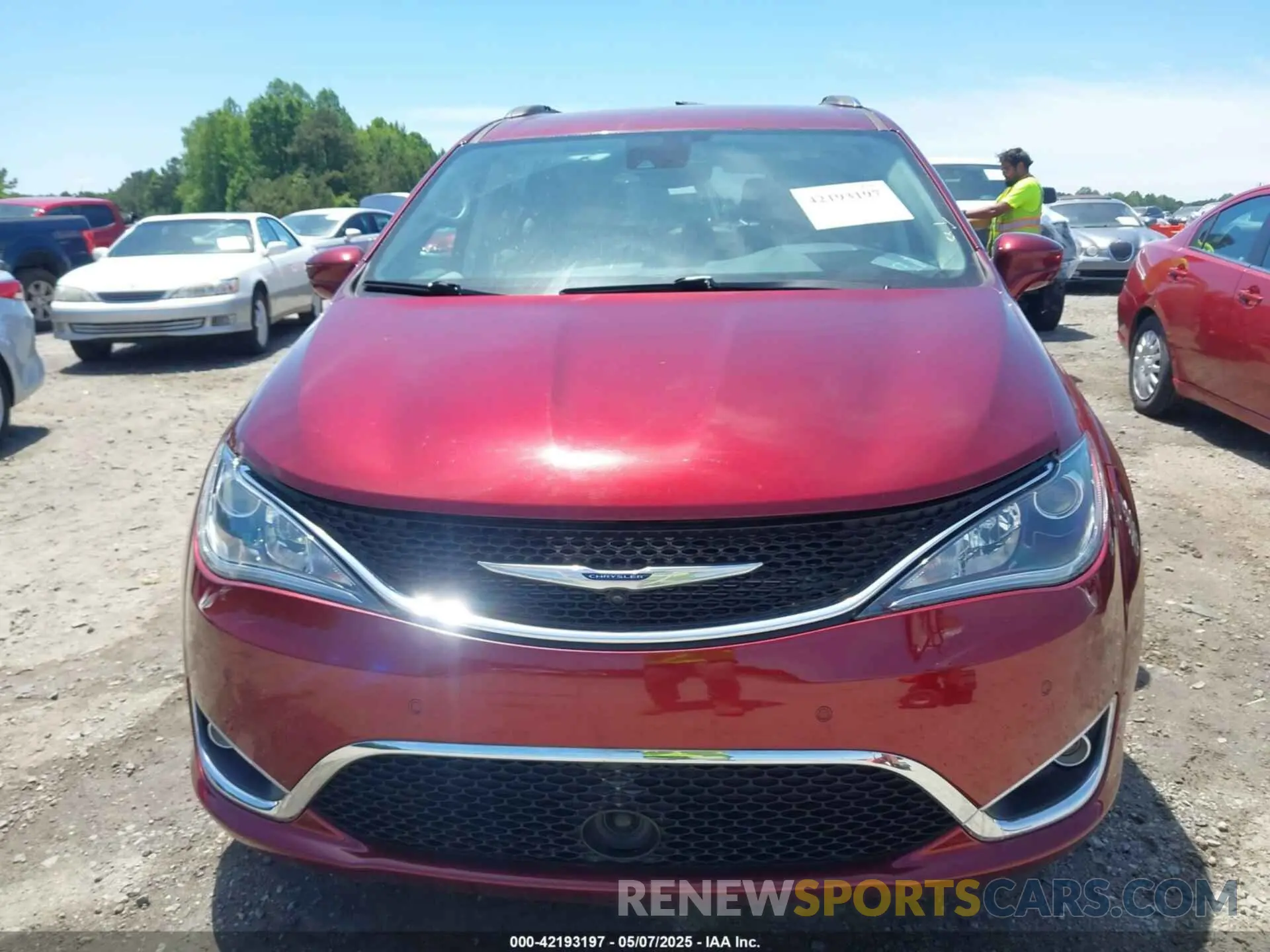 12 Photograph of a damaged car 2C4RC1EG2LR210961 CHRYSLER PACIFICA 2020