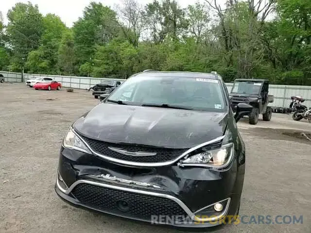 11 Photograph of a damaged car 2C4RC1EG3LR138460 CHRYSLER PACIFICA 2020