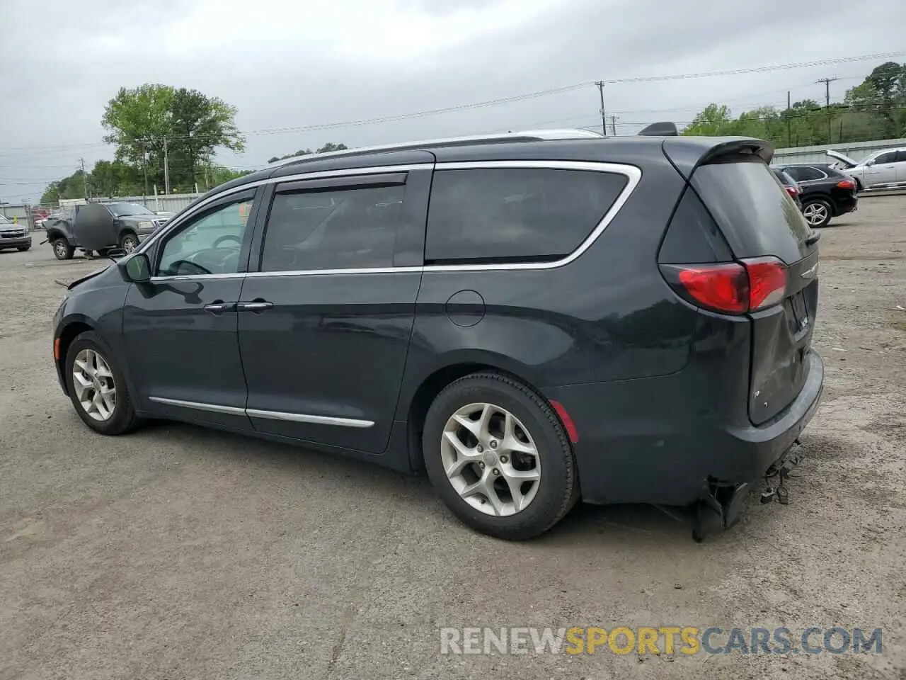2 Photograph of a damaged car 2C4RC1EG3LR138460 CHRYSLER PACIFICA 2020