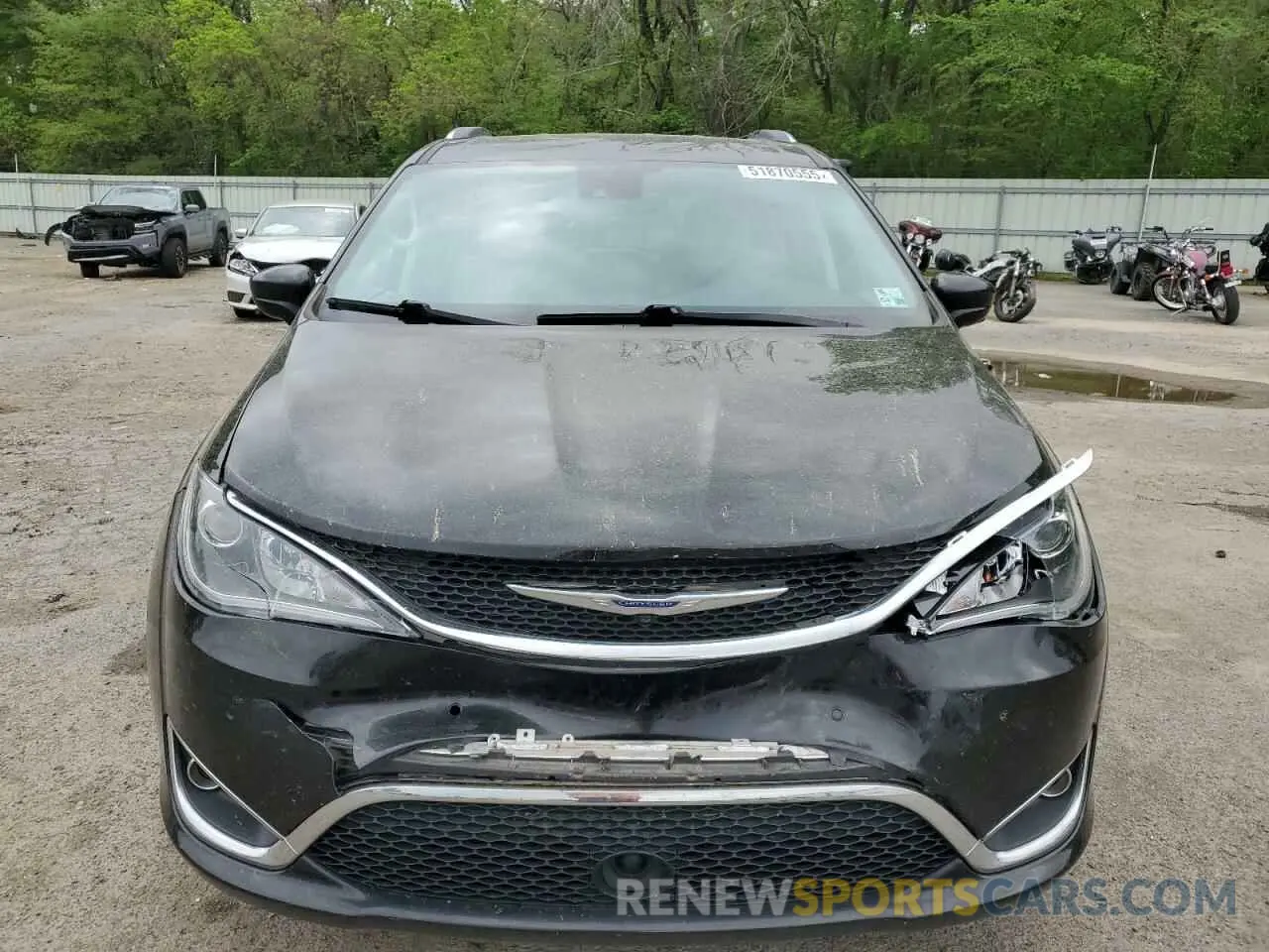 5 Photograph of a damaged car 2C4RC1EG3LR138460 CHRYSLER PACIFICA 2020