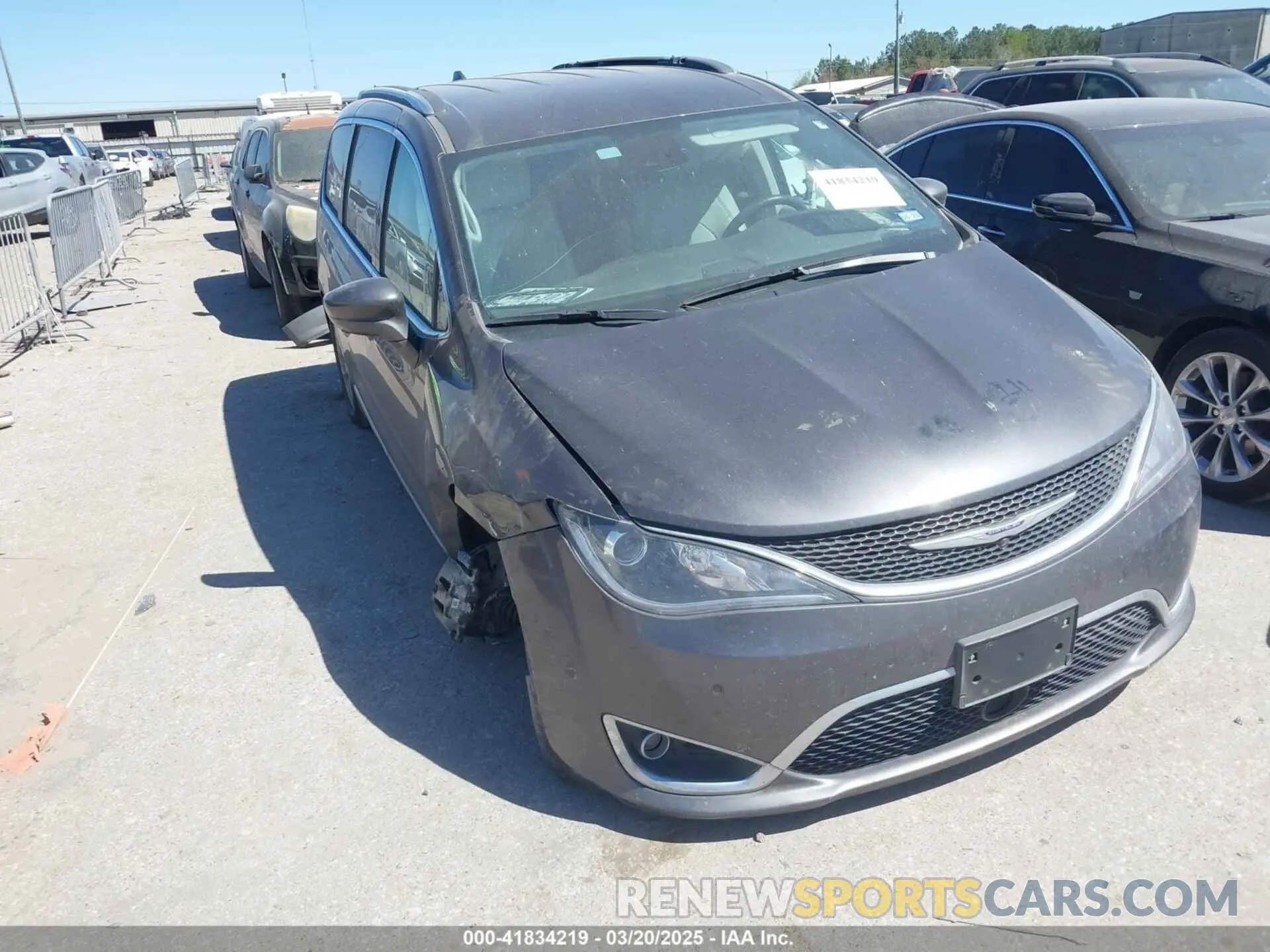 1 Photograph of a damaged car 2C4RC1EG3LR164881 CHRYSLER PACIFICA 2020
