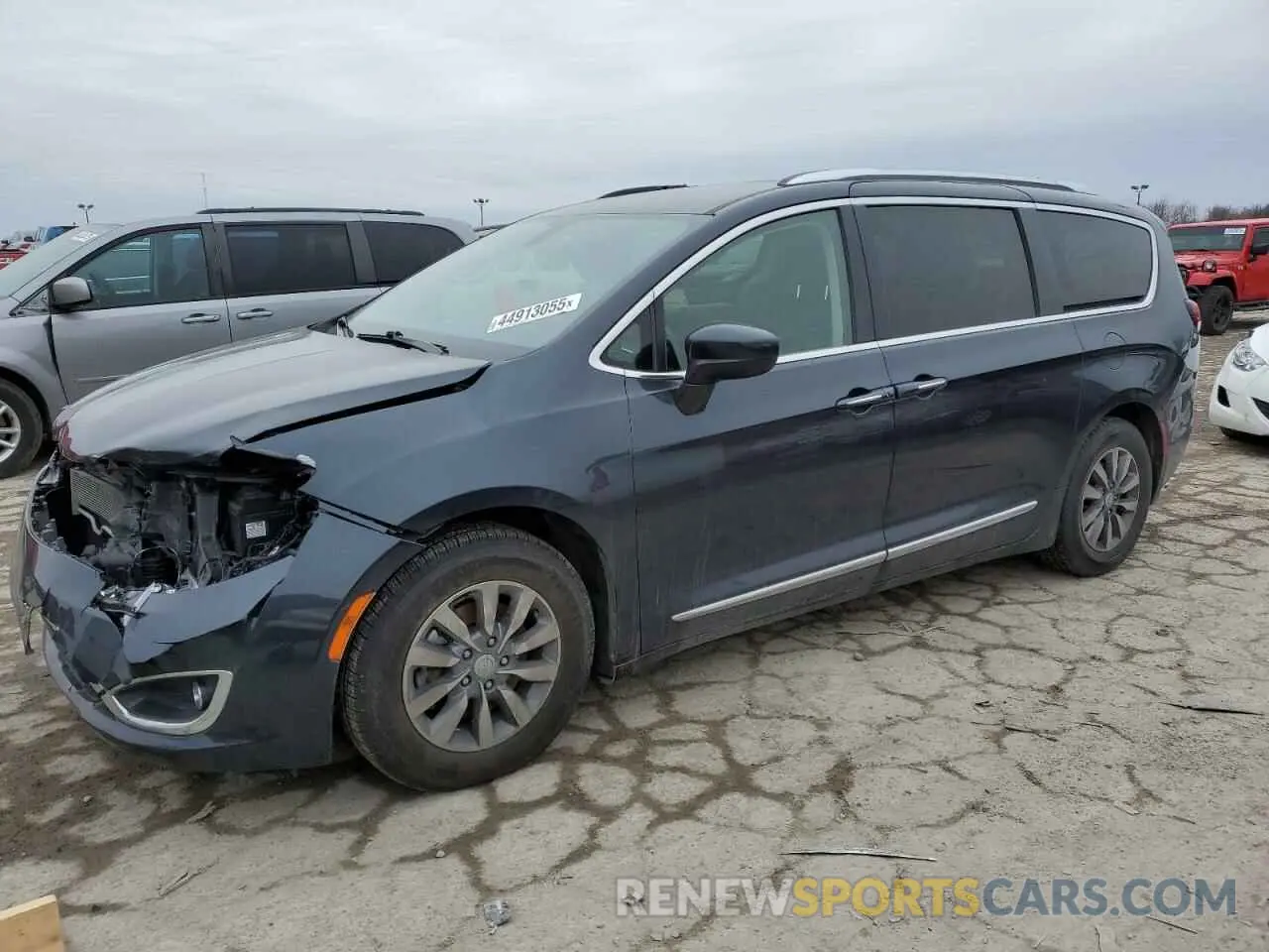 1 Photograph of a damaged car 2C4RC1EG3LR172818 CHRYSLER PACIFICA 2020