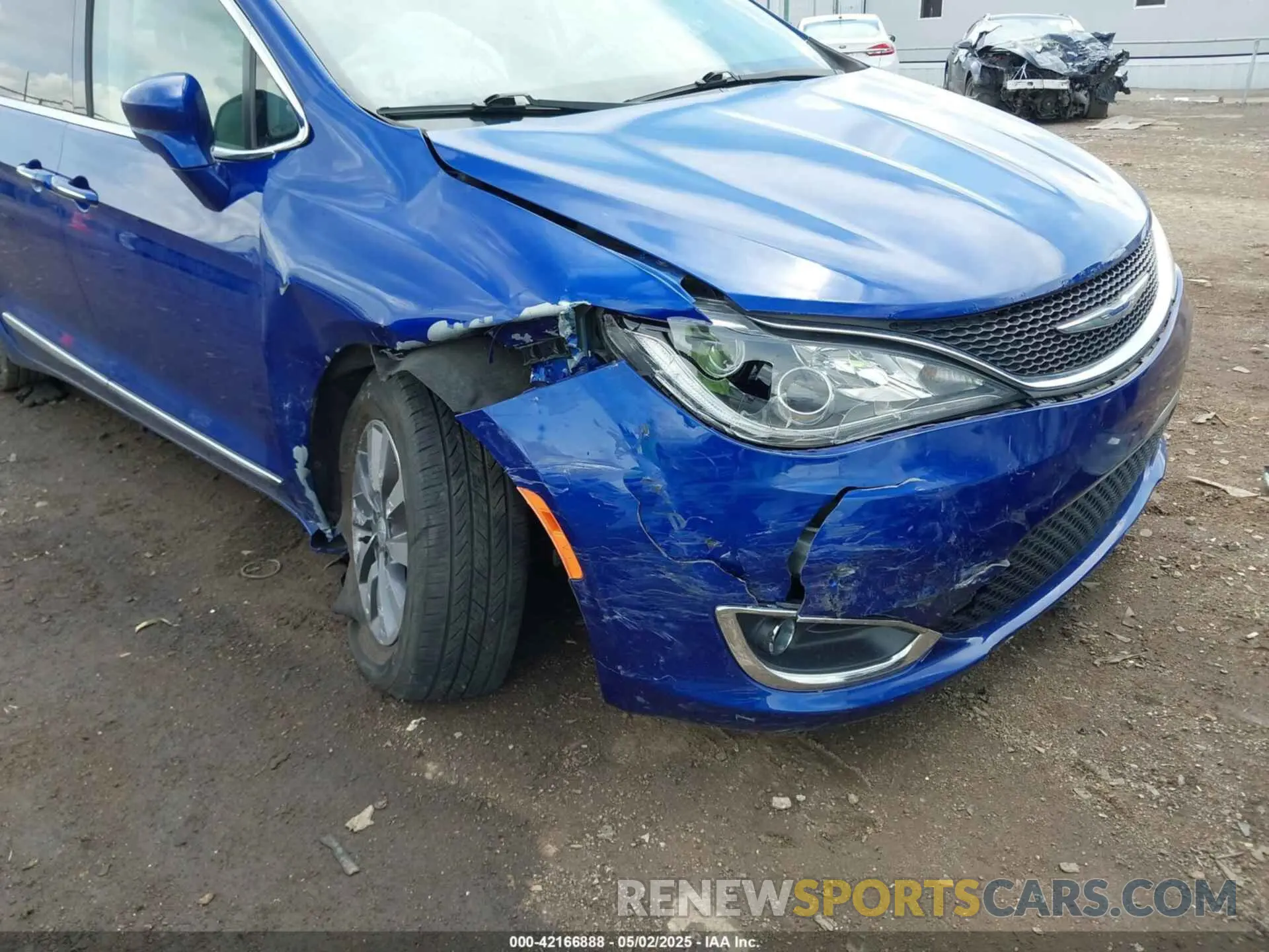 6 Photograph of a damaged car 2C4RC1EG3LR172897 CHRYSLER PACIFICA 2020