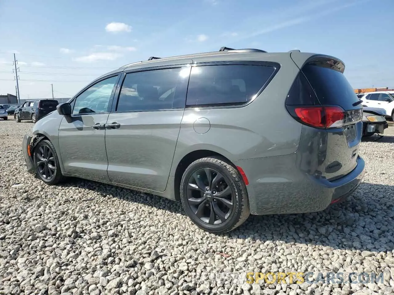 2 Photograph of a damaged car 2C4RC1EG5LR137360 CHRYSLER PACIFICA 2020