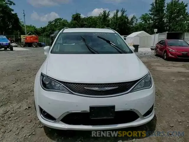 14 Photograph of a damaged car 2C4RC1EG5LR141778 CHRYSLER PACIFICA 2020