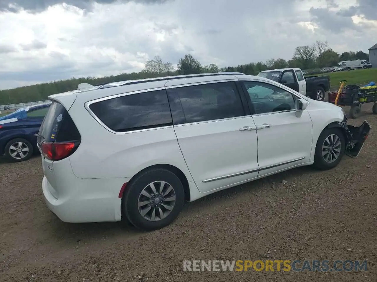 3 Photograph of a damaged car 2C4RC1EG8LR281047 CHRYSLER PACIFICA 2020