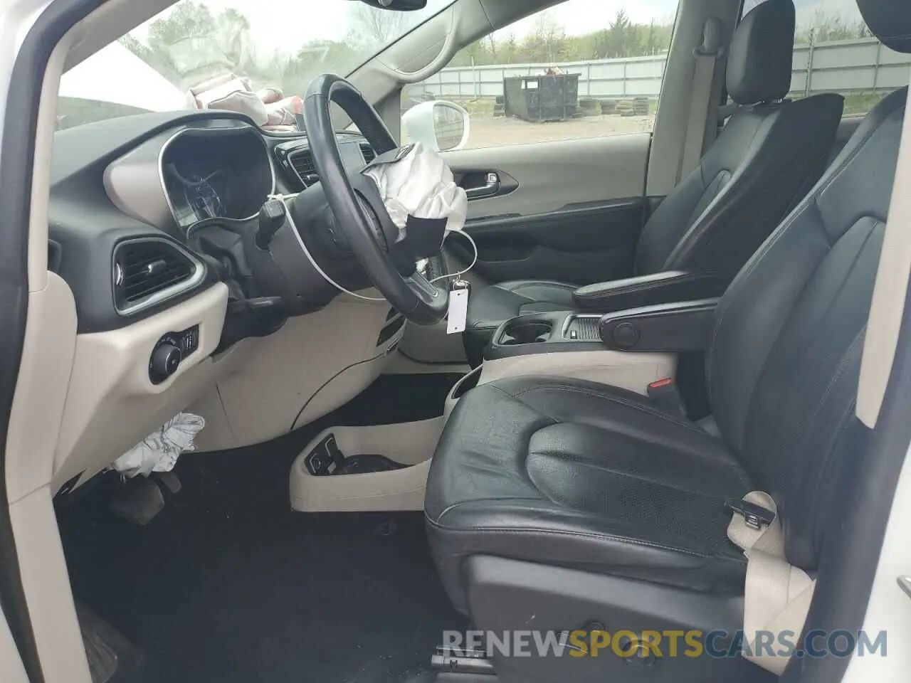 7 Photograph of a damaged car 2C4RC1EG8LR281047 CHRYSLER PACIFICA 2020
