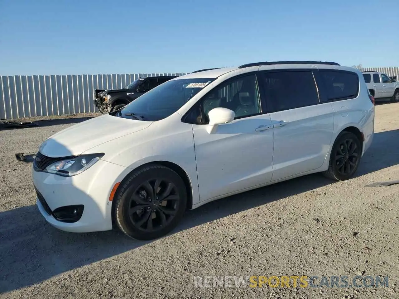 1 Photograph of a damaged car 2C4RC1EG9LR100733 CHRYSLER PACIFICA 2020