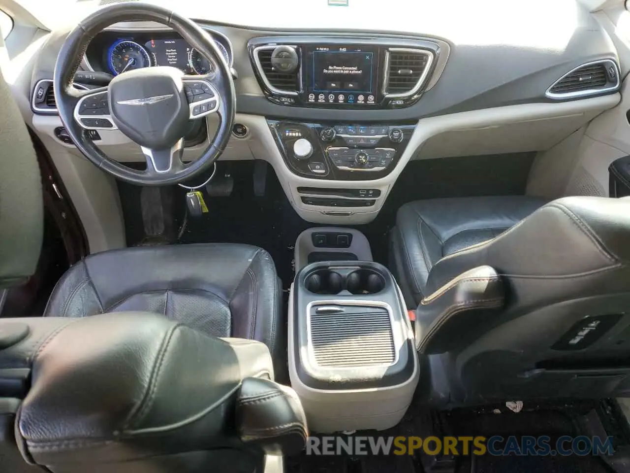 8 Photograph of a damaged car 2C4RC1EG9LR273295 CHRYSLER PACIFICA 2020