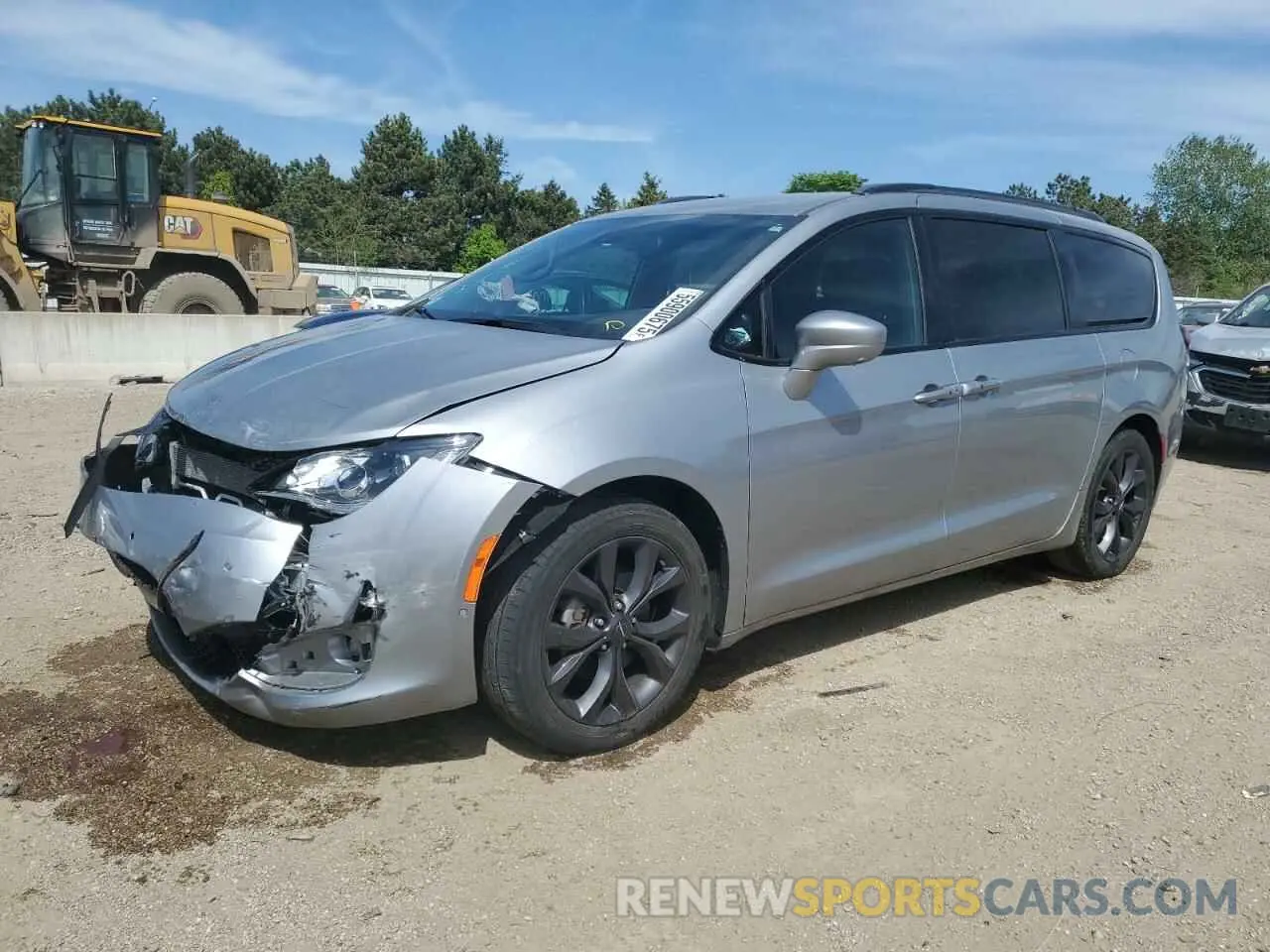 1 Photograph of a damaged car 2C4RC1EGXLR123048 CHRYSLER PACIFICA 2020