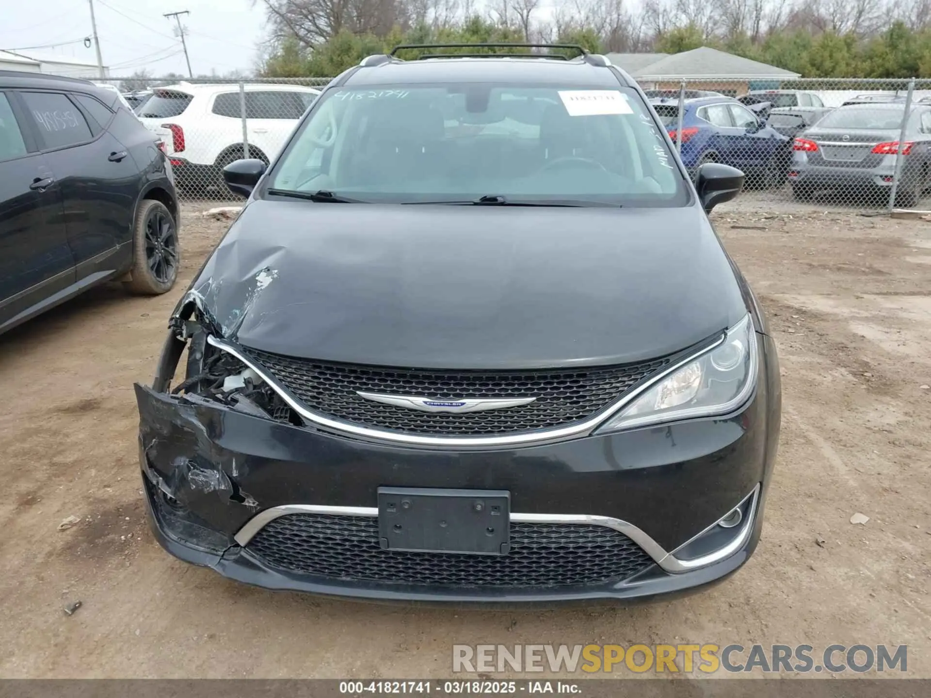 12 Photograph of a damaged car 2C4RC1EGXLR172914 CHRYSLER PACIFICA 2020