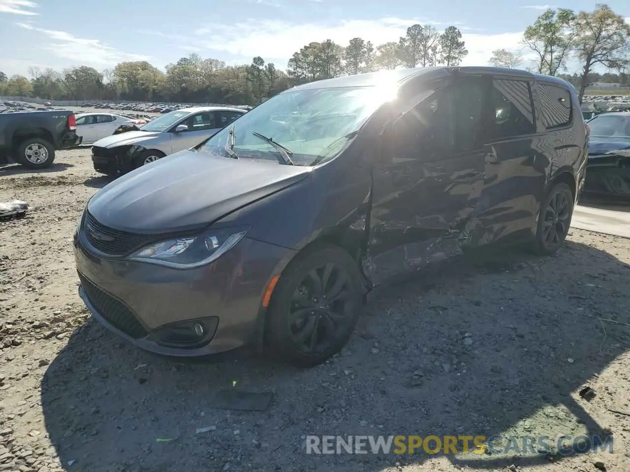 1 Photograph of a damaged car 2C4RC1FG0LR147289 CHRYSLER PACIFICA 2020