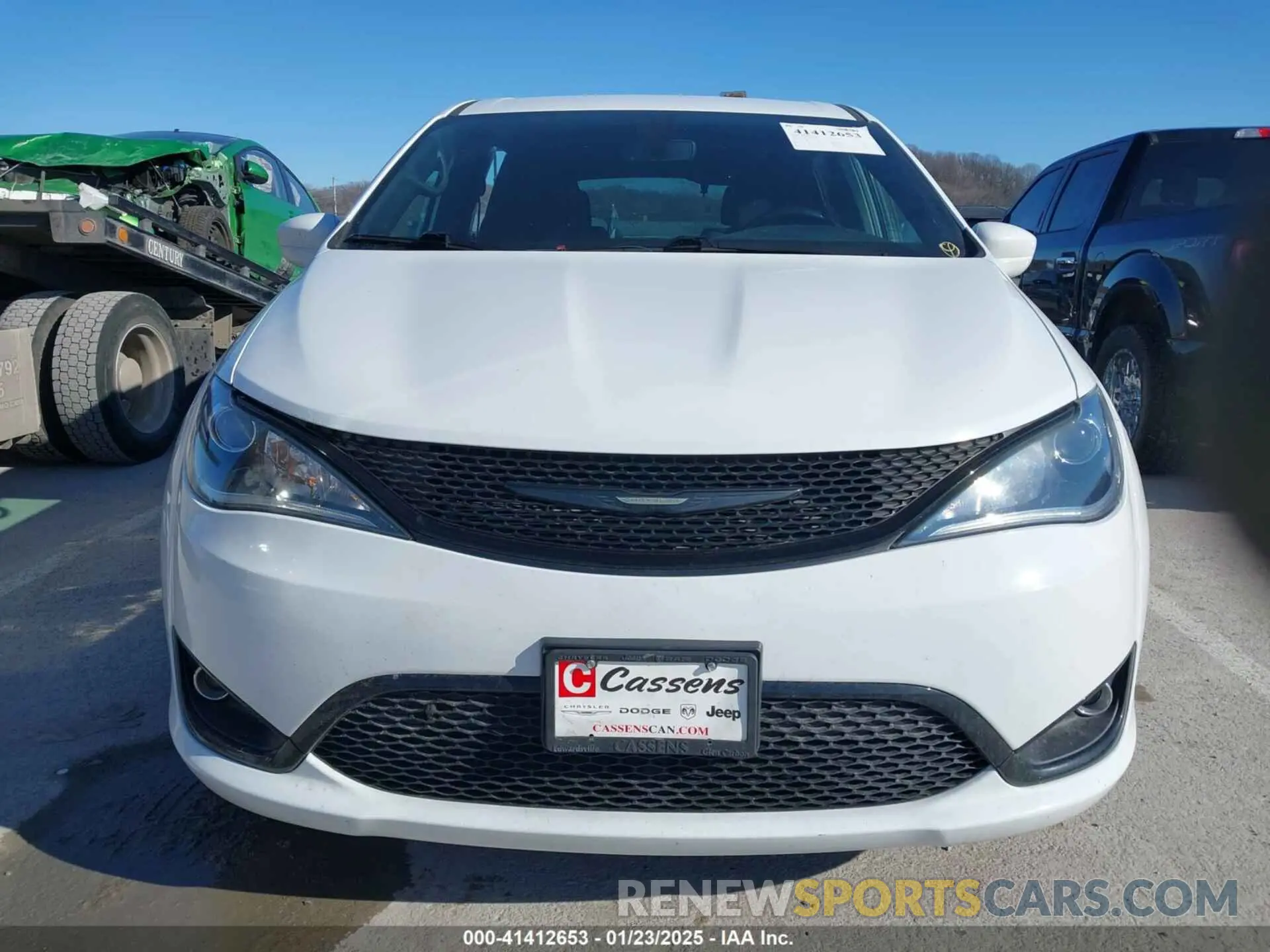 13 Photograph of a damaged car 2C4RC1FG0LR150239 CHRYSLER PACIFICA 2020