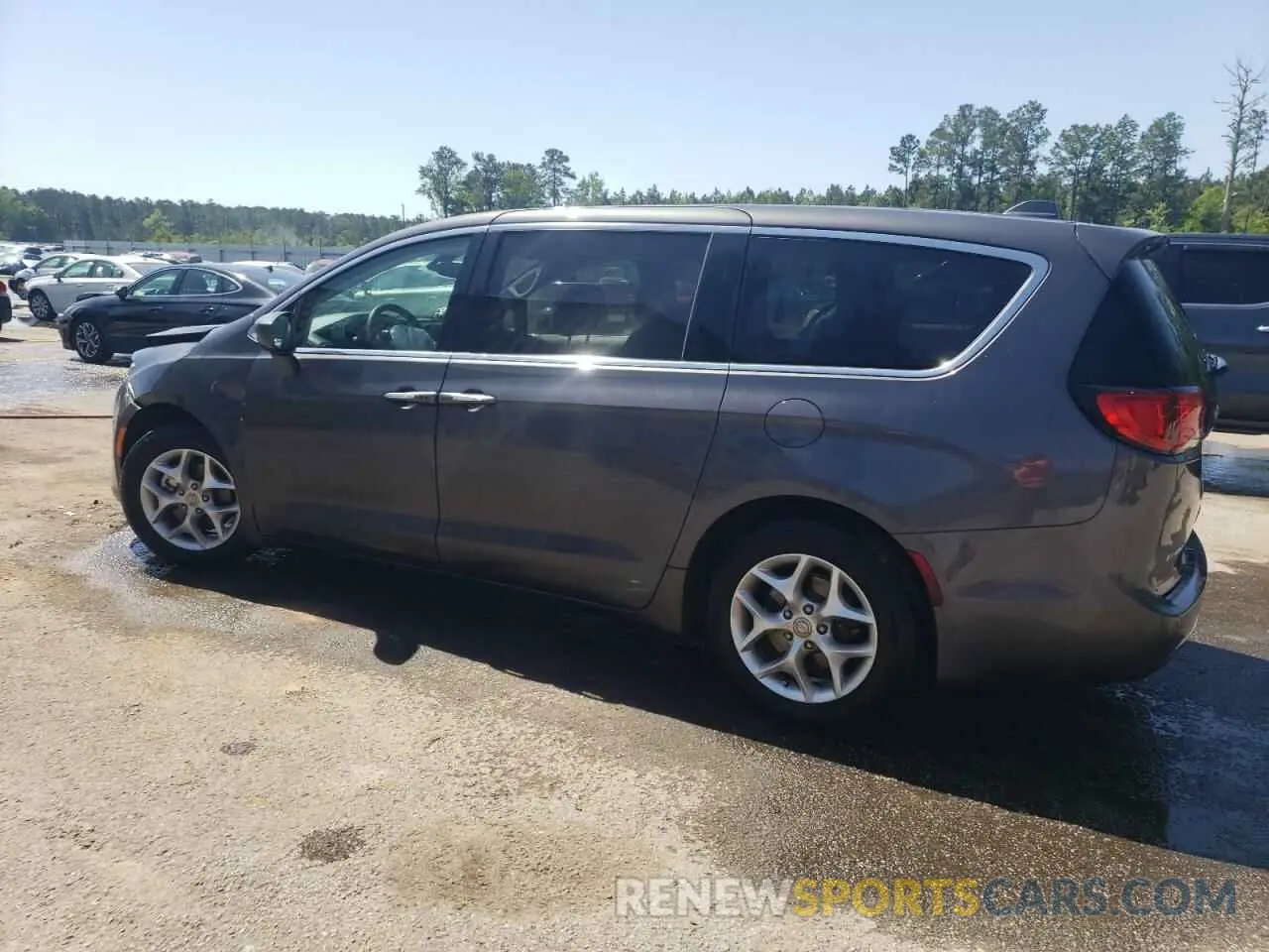 2 Photograph of a damaged car 2C4RC1FG1LR235770 CHRYSLER PACIFICA 2020