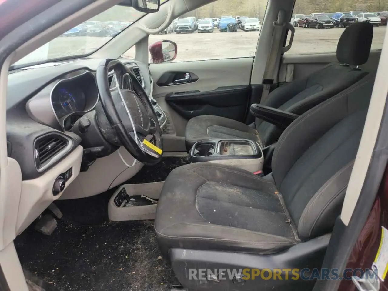 7 Photograph of a damaged car 2C4RC1FG2LR126900 CHRYSLER PACIFICA 2020