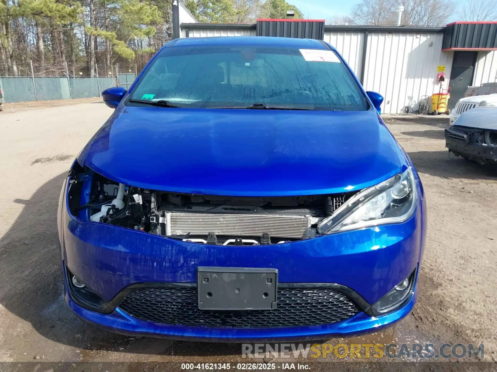 13 Photograph of a damaged car 2C4RC1FG2LR147598 CHRYSLER PACIFICA 2020