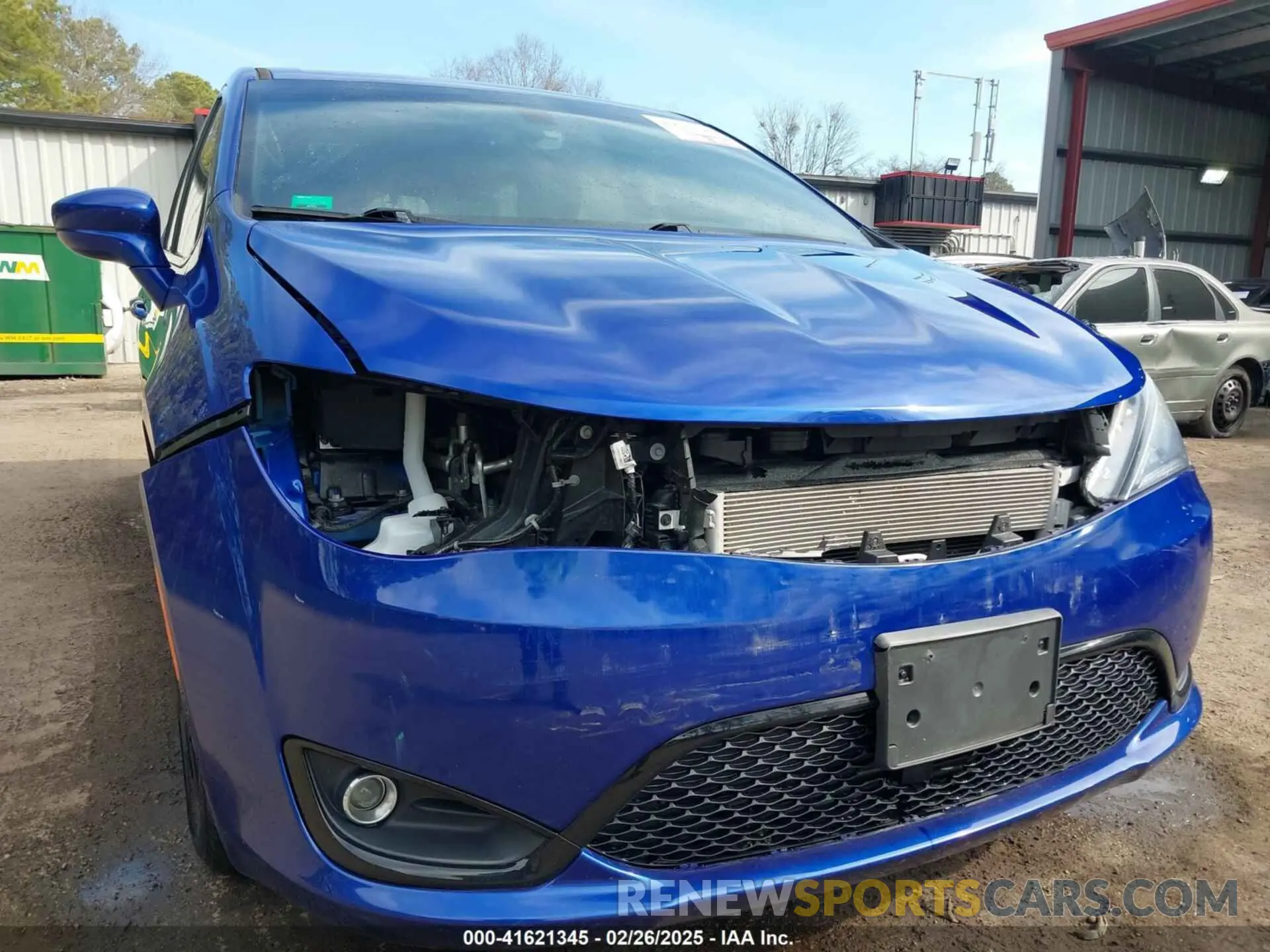 6 Photograph of a damaged car 2C4RC1FG2LR147598 CHRYSLER PACIFICA 2020
