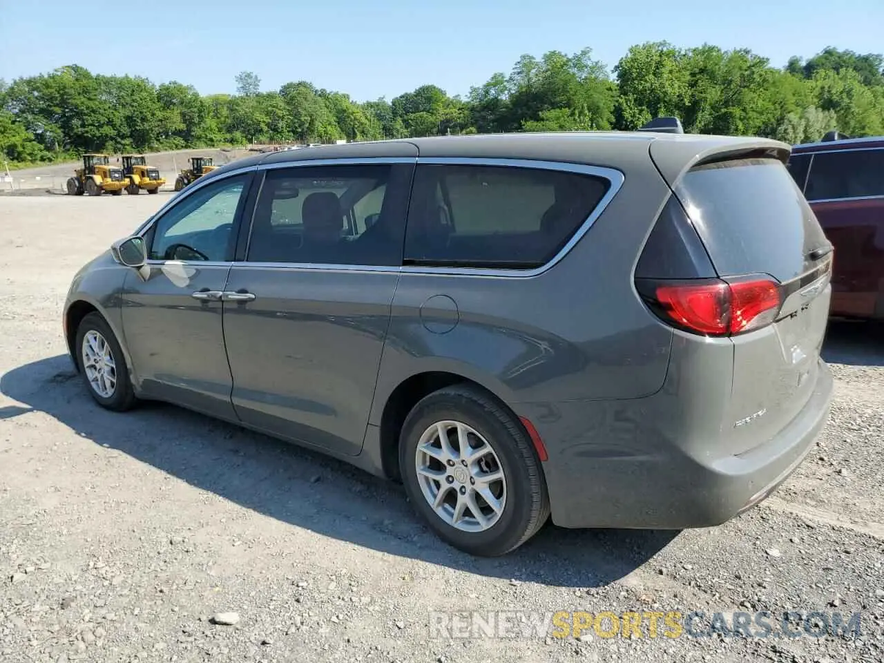 2 Photograph of a damaged car 2C4RC1FG3LR139607 CHRYSLER PACIFICA 2020