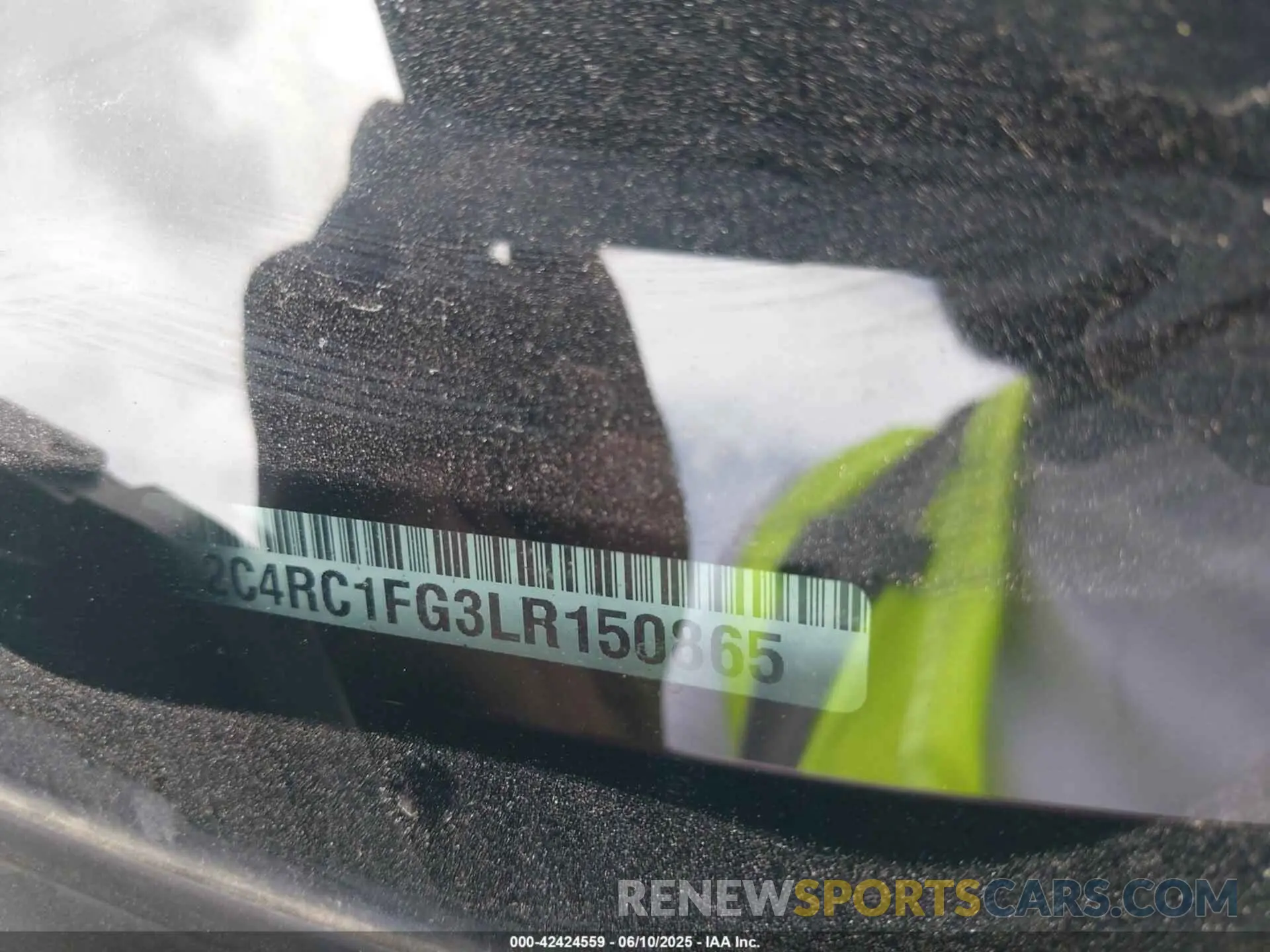 9 Photograph of a damaged car 2C4RC1FG3LR150865 CHRYSLER PACIFICA 2020