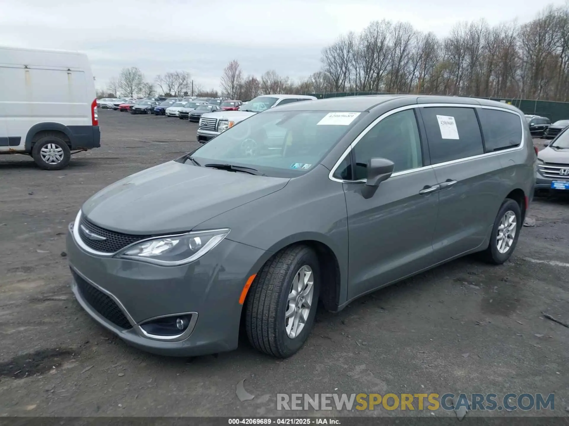 2 Photograph of a damaged car 2C4RC1FG3LR245765 CHRYSLER PACIFICA 2020