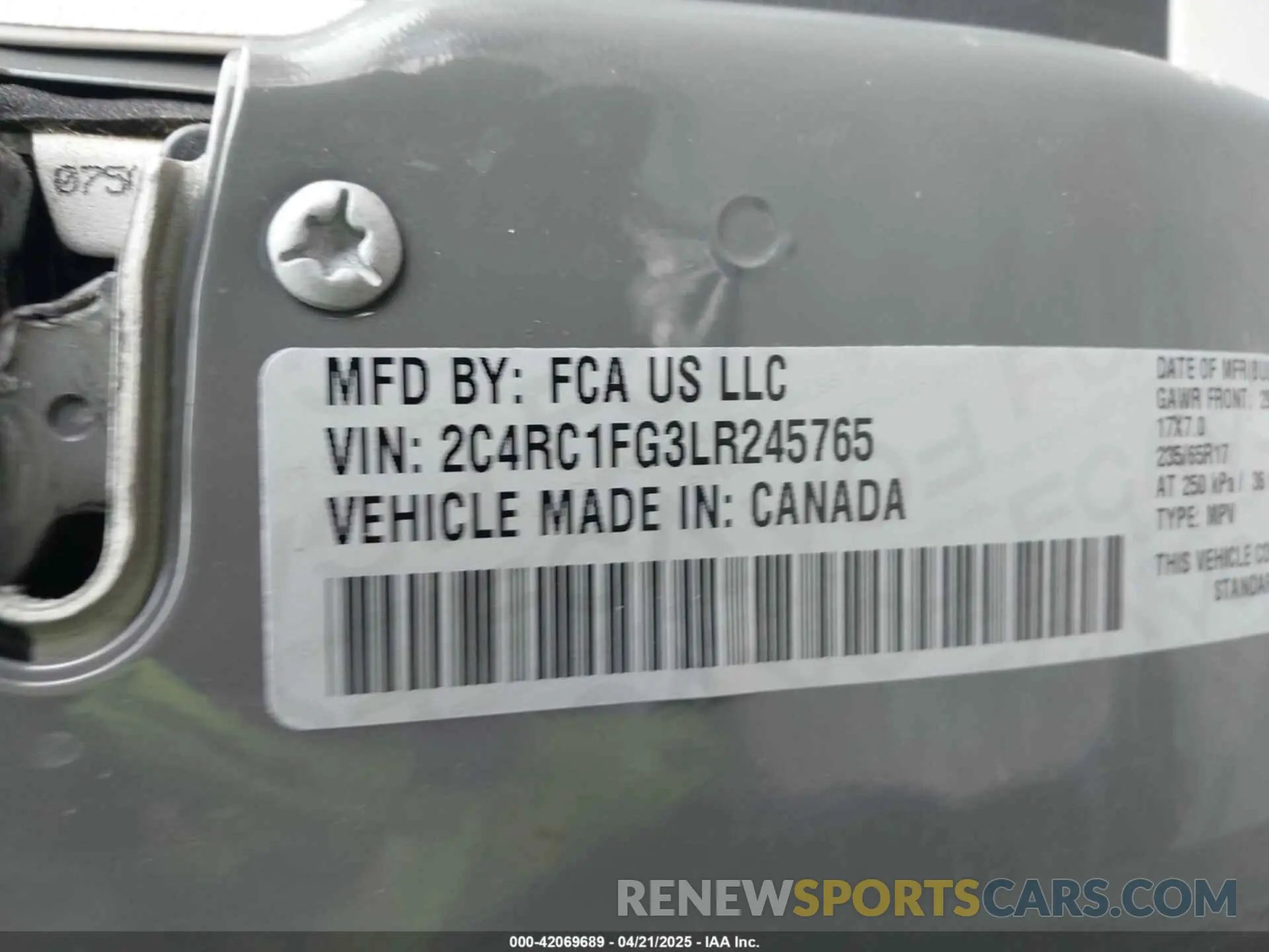 9 Photograph of a damaged car 2C4RC1FG3LR245765 CHRYSLER PACIFICA 2020