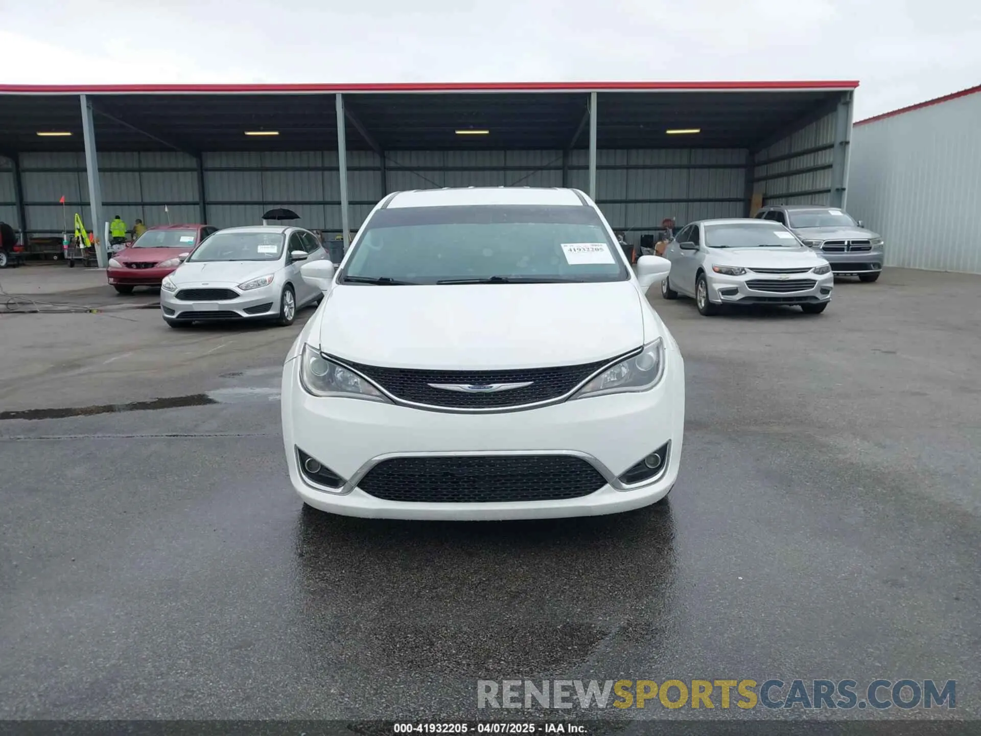 12 Photograph of a damaged car 2C4RC1FG4LR135808 CHRYSLER PACIFICA 2020