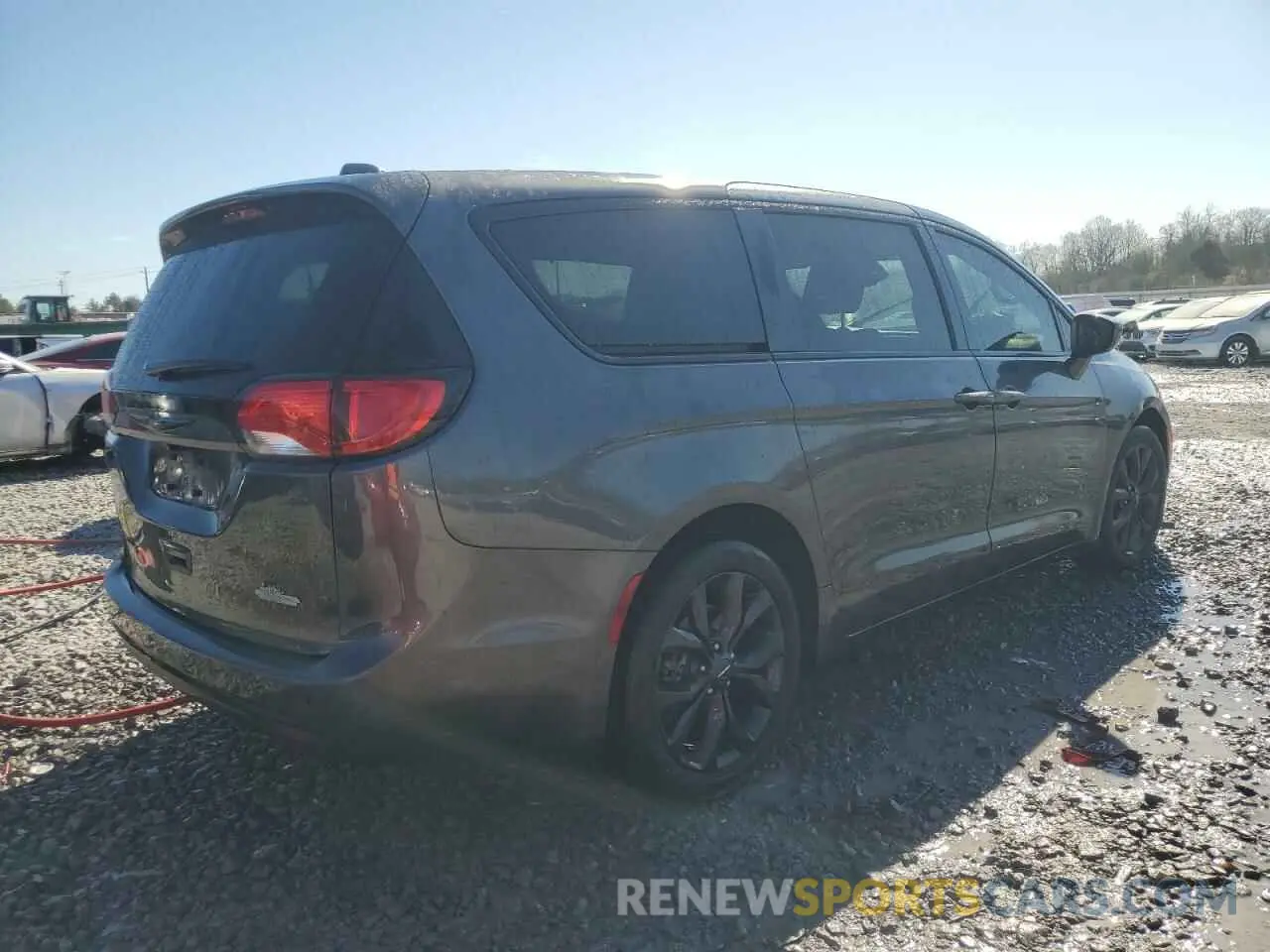 3 Photograph of a damaged car 2C4RC1FG4LR150163 CHRYSLER PACIFICA 2020