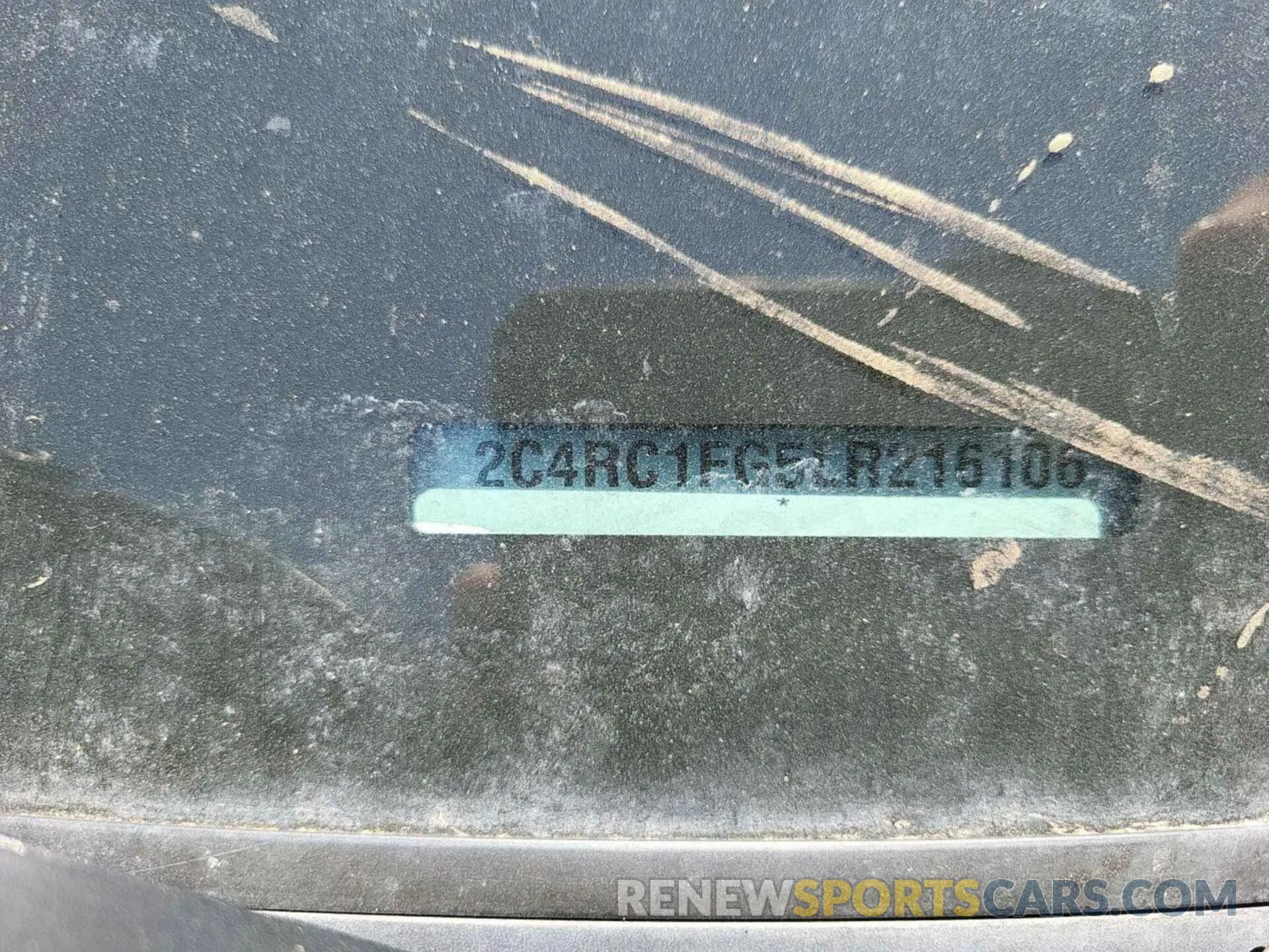 6 Photograph of a damaged car 2C4RC1FG5LR216106 CHRYSLER PACIFICA 2020