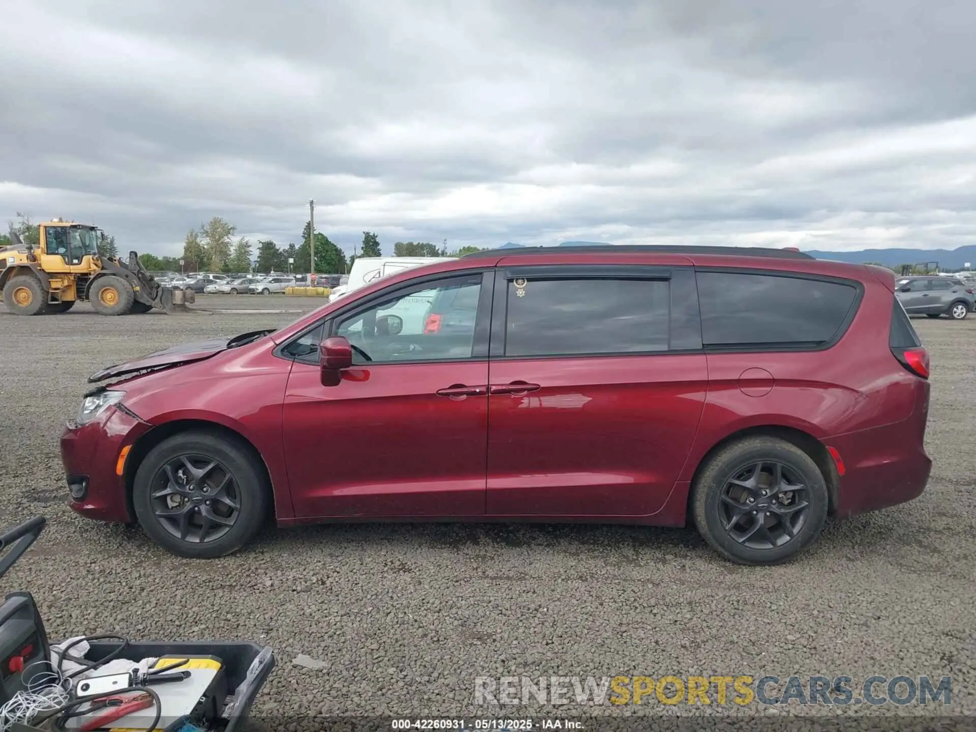 14 Photograph of a damaged car 2C4RC1FG6LR142887 CHRYSLER PACIFICA 2020